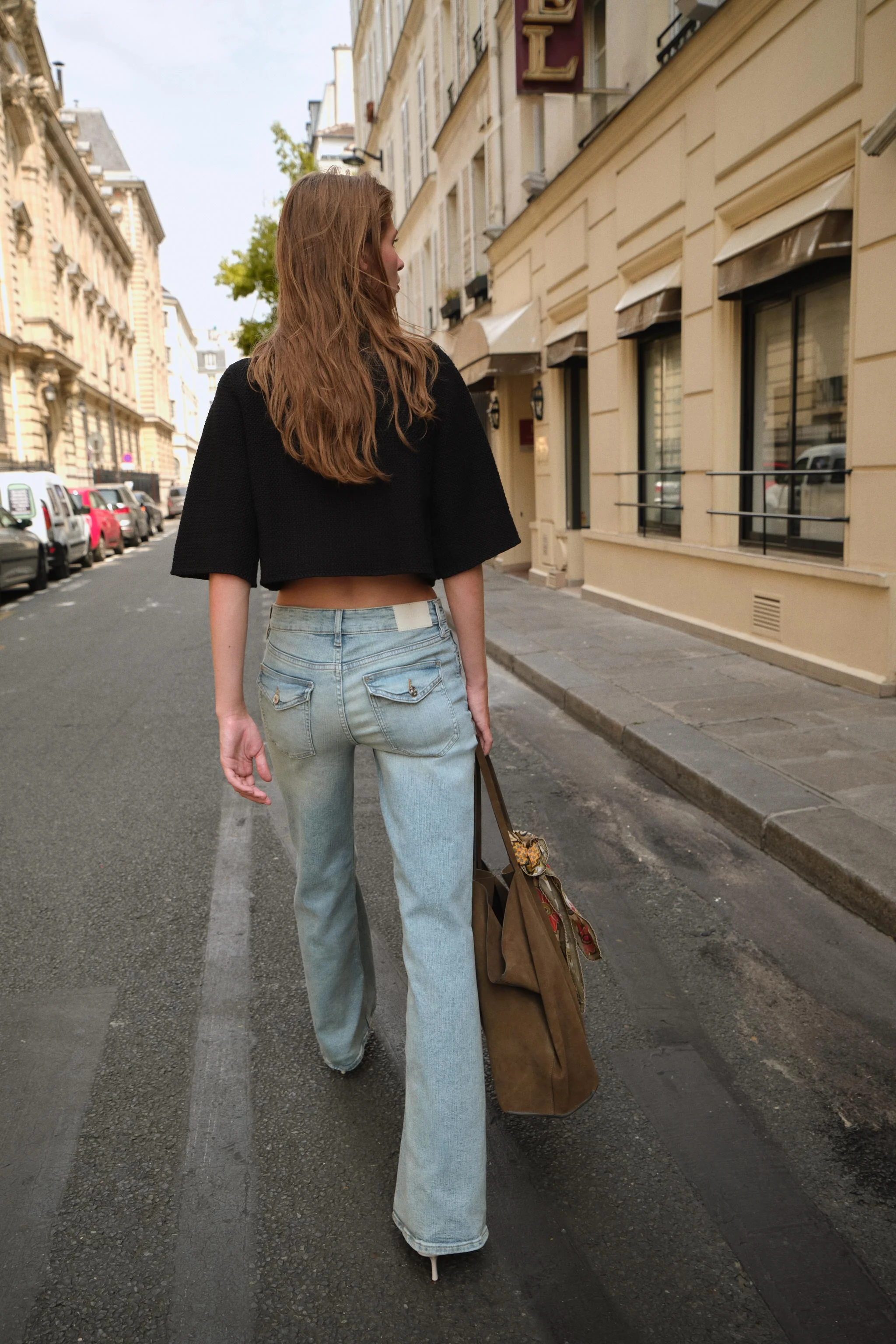 شلوار جین دمپا گشاد فاق کوتاه مدل Z1975 شلوار جین دمپا گشاد فاق کوتاه مدل Z1975