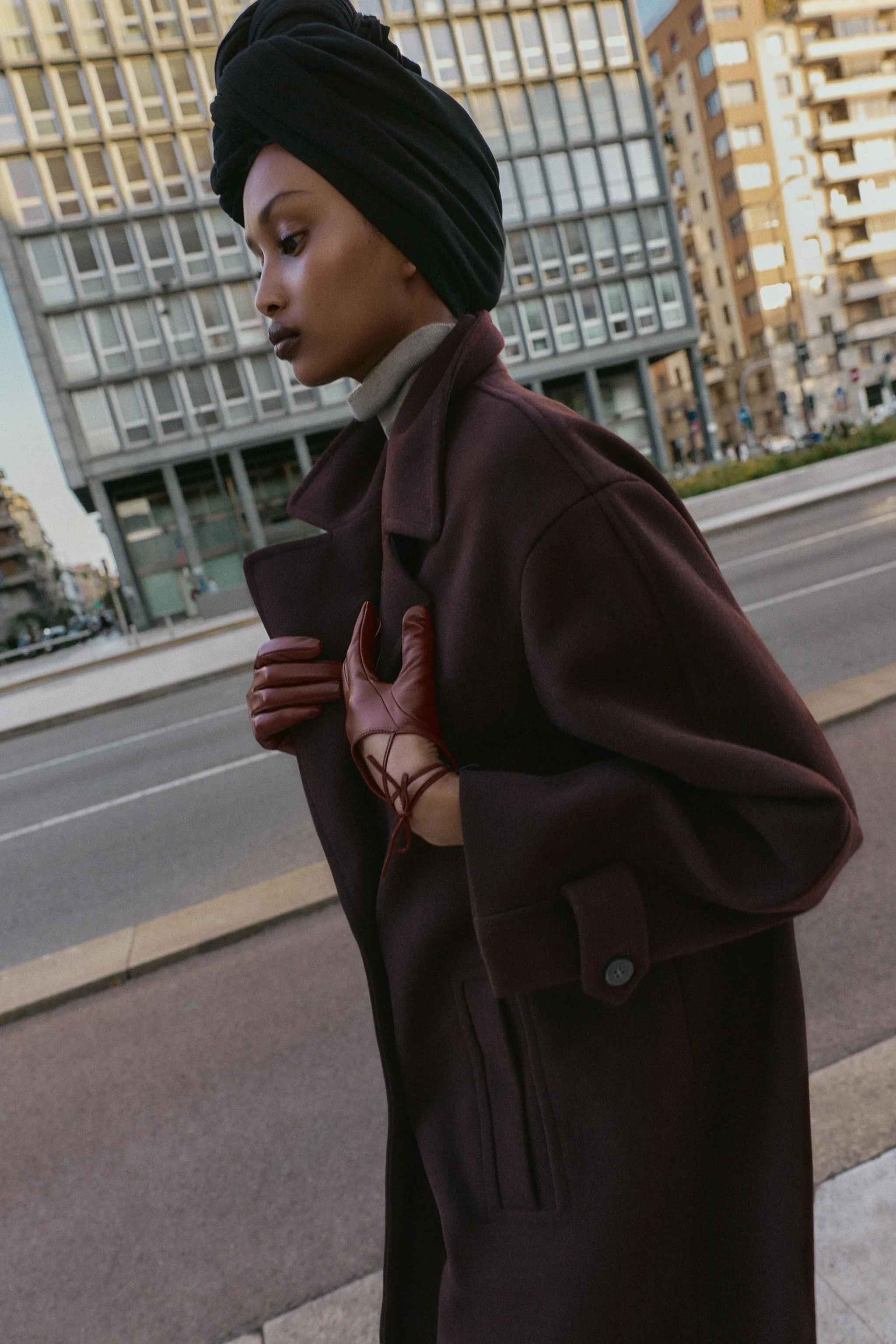 دستکش چرمی با بند دستکش چرمی با بند