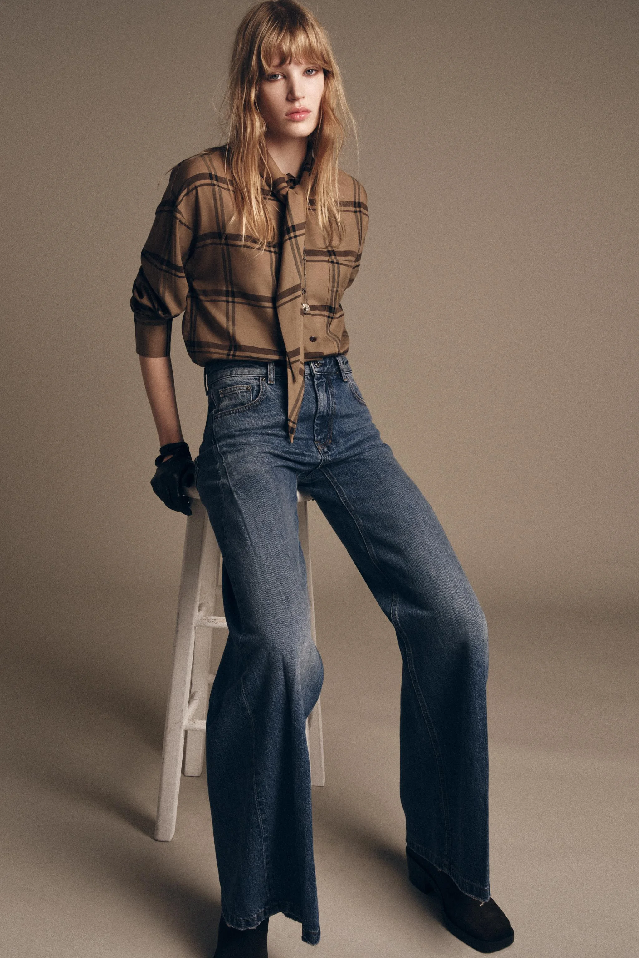 شلوار جین دمپا گشاد با کمر کوتاه ZW COLLECTION