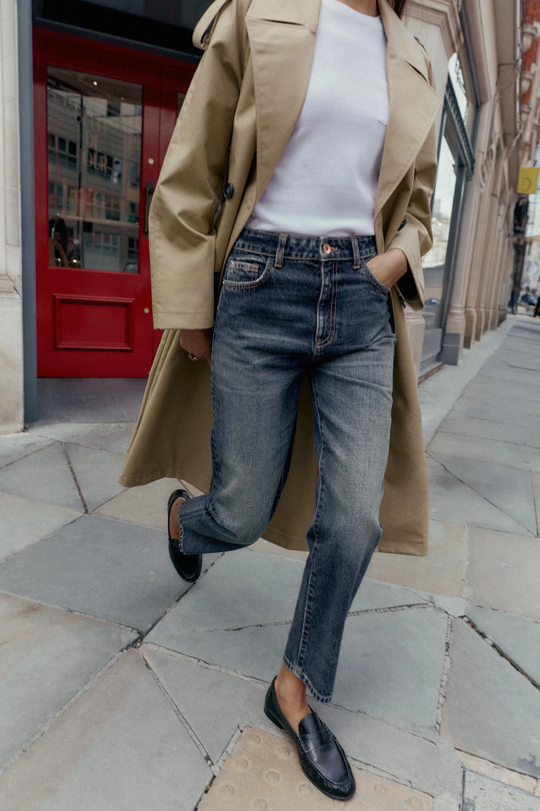 شلوار جین مام استایل کمر بلند Z.05 شلوار جین مام استایل کمر بلند Z.05