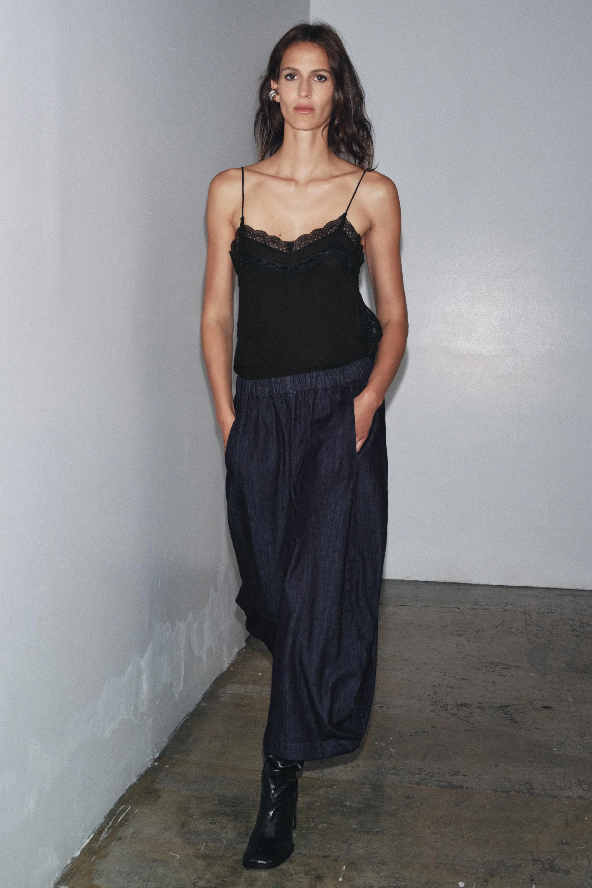 شلوار جین حجیم از کالکشن ZW