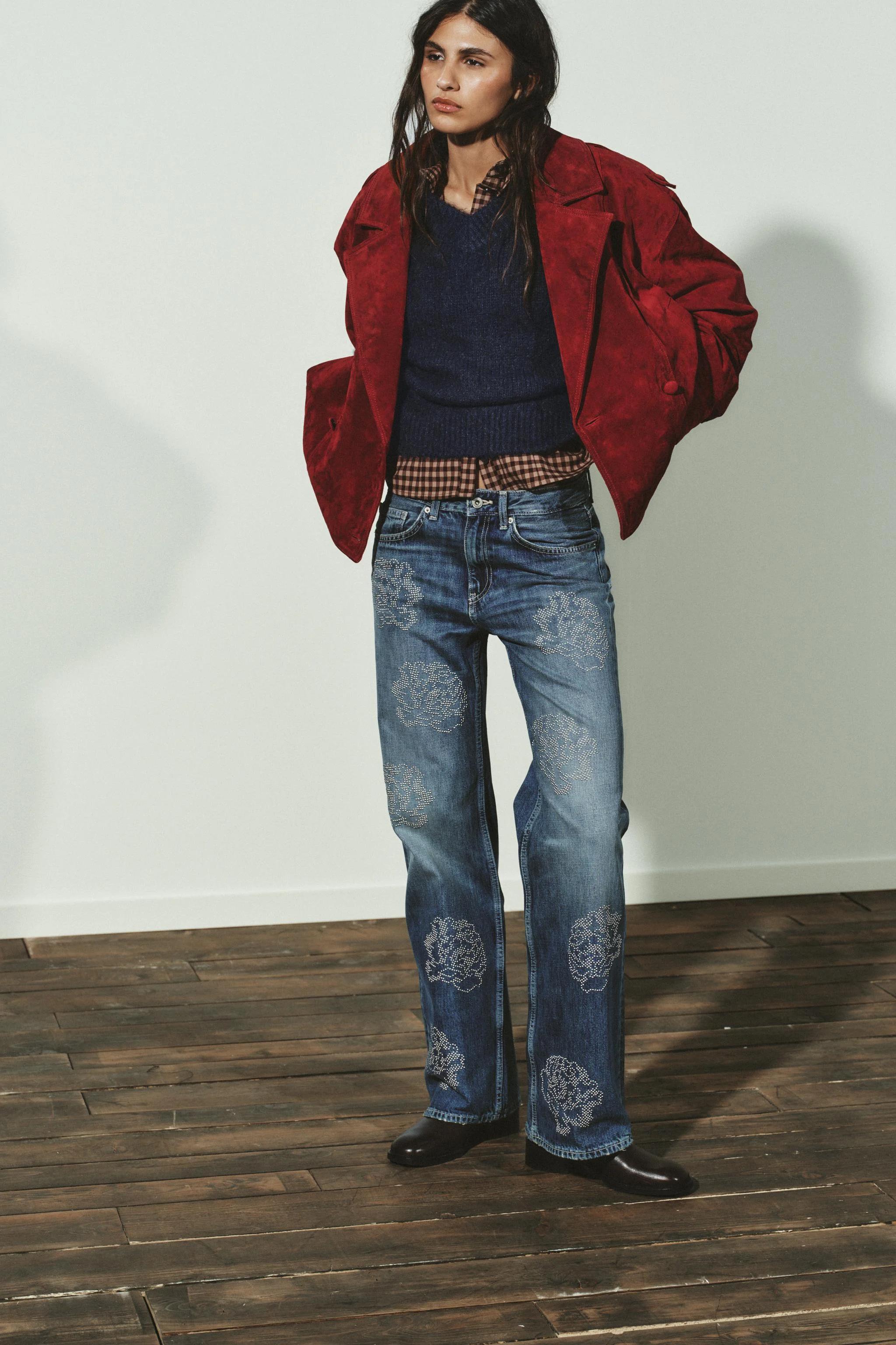 شلوار جین گلدار کمر بلند بشکه ای تی آر اف