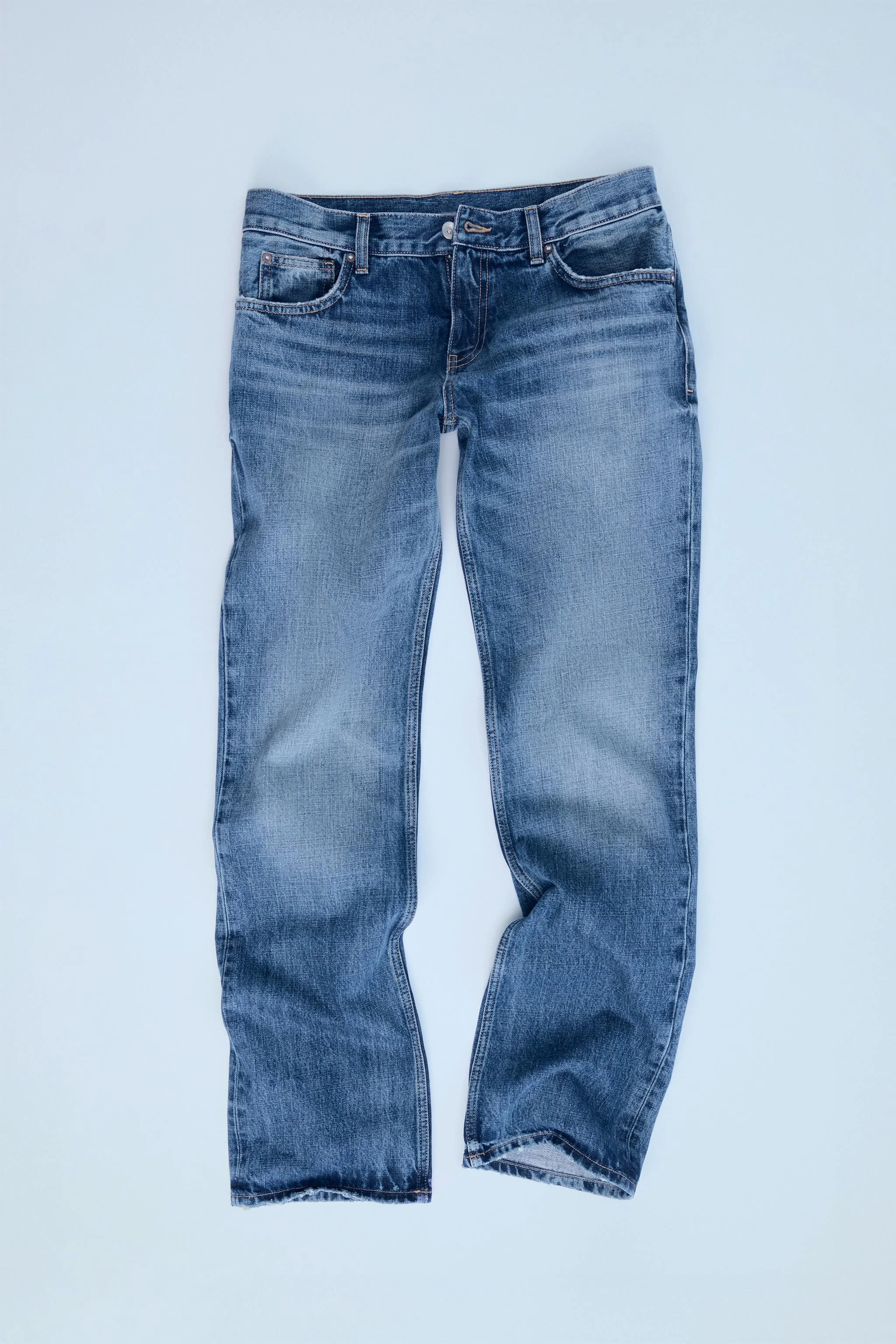 شلوار جین فاق کوتاه