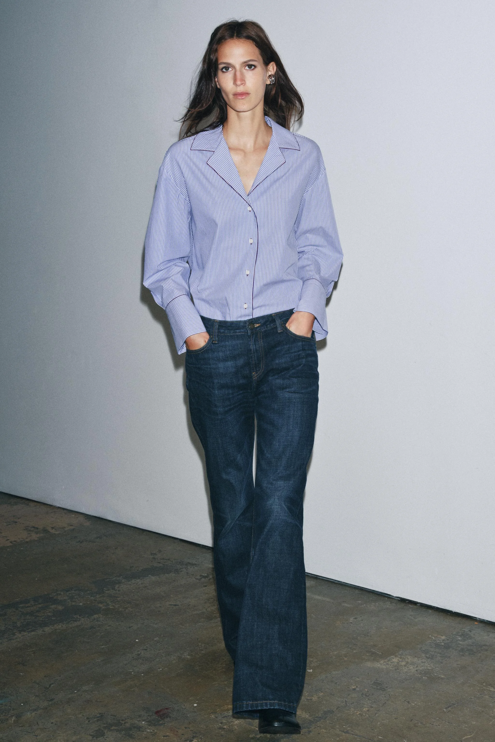 شلوار جین بوت کات فاق کوتاه کالکشن ZW