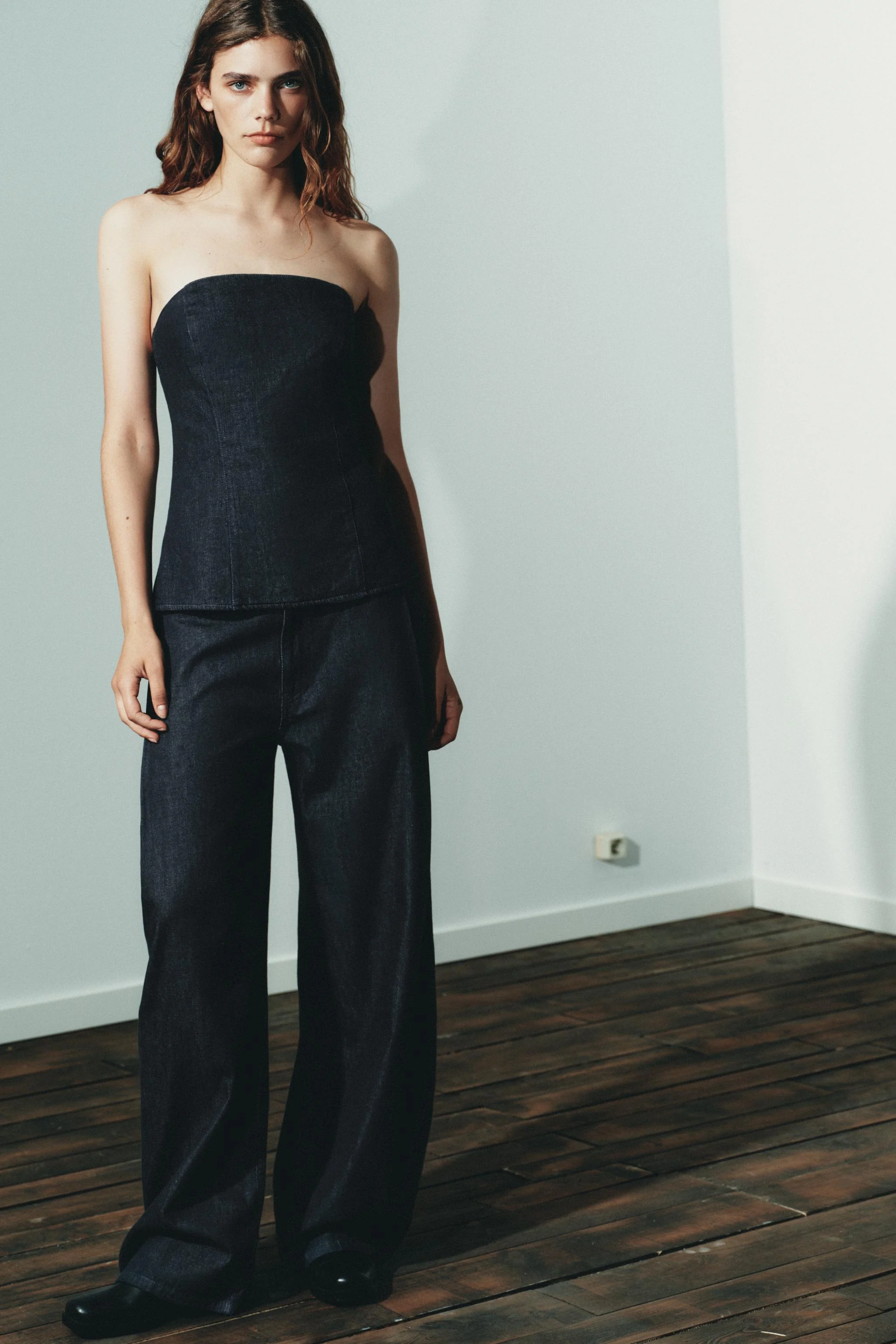 شلوار جین تی آر اف با پیلی