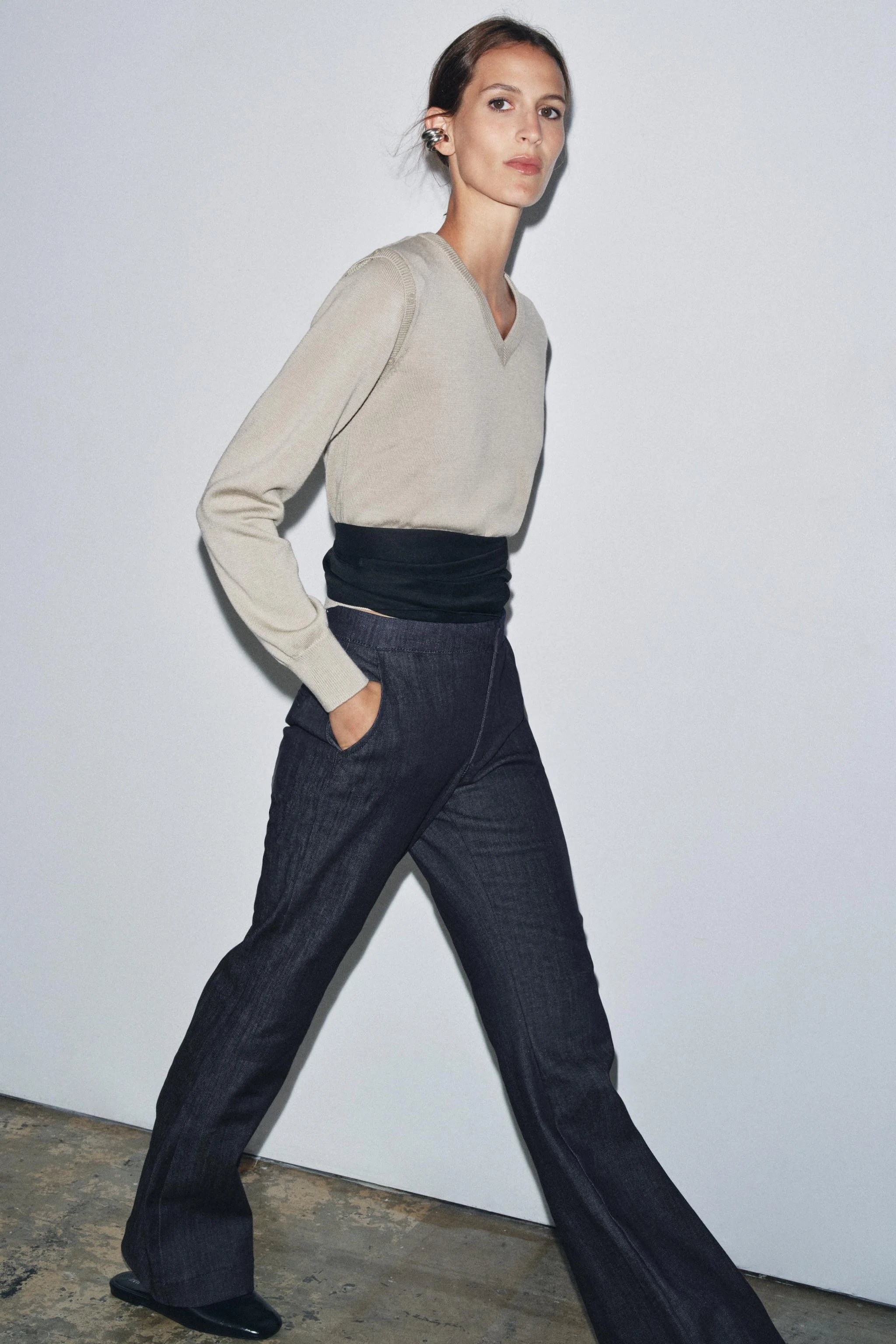 شلوار جین دمپا گشاد فاق متوسط ZW COLLECTION