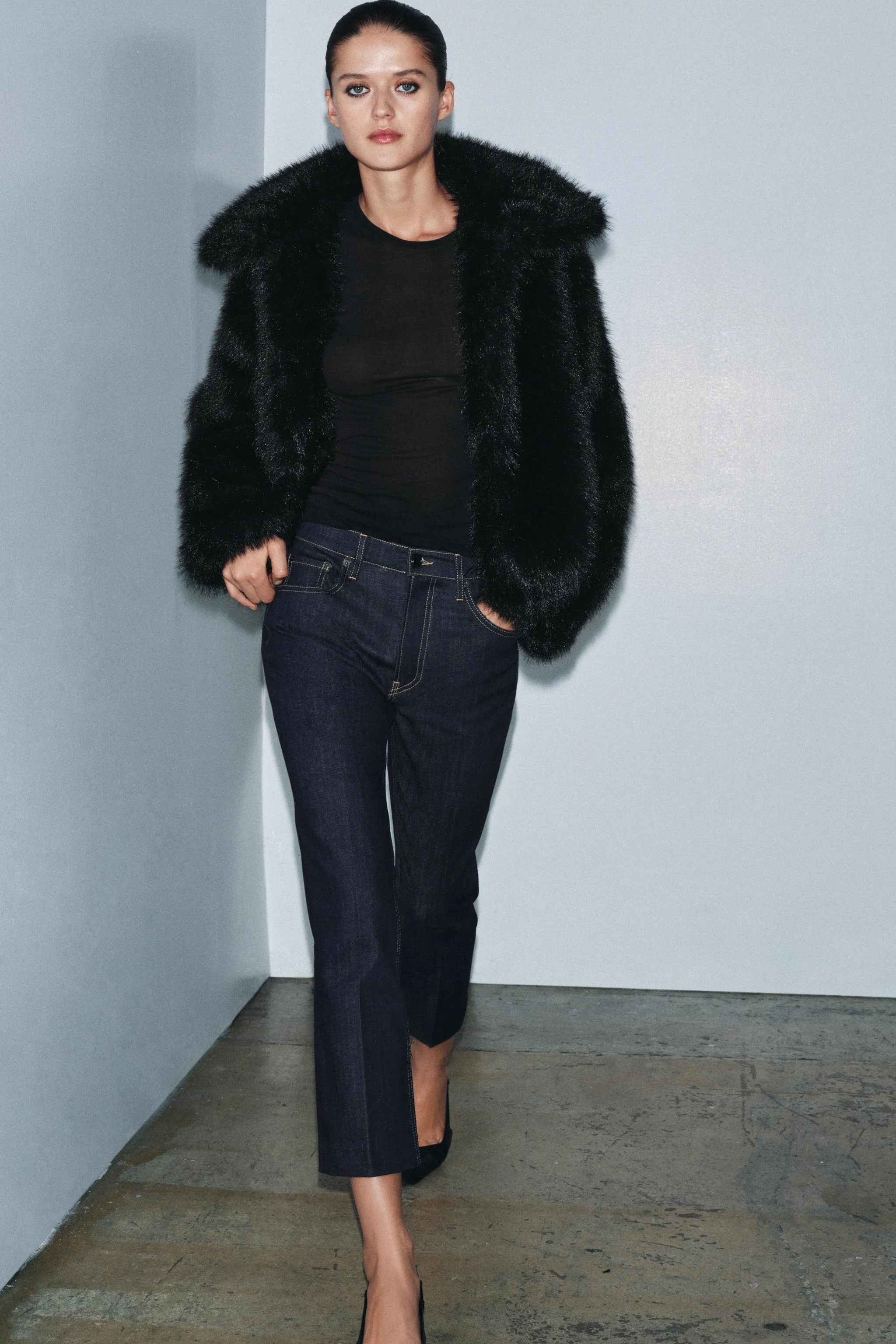 شلوار جین دمپا گشاد با کمر متوسط ZW COLLECTION