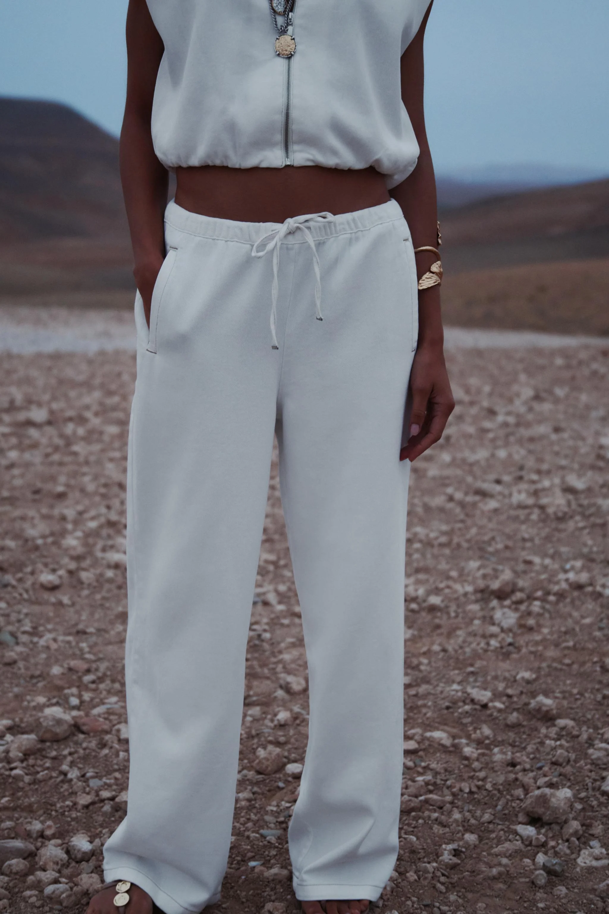 شلوار جاگر جین مدل Z1975 با کمر کشی