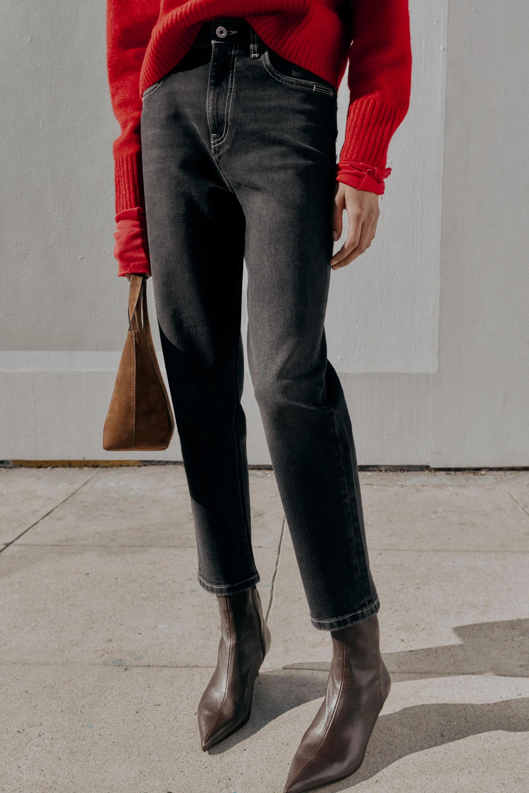 شلوار جین مام فیت کمر بلند Z.01