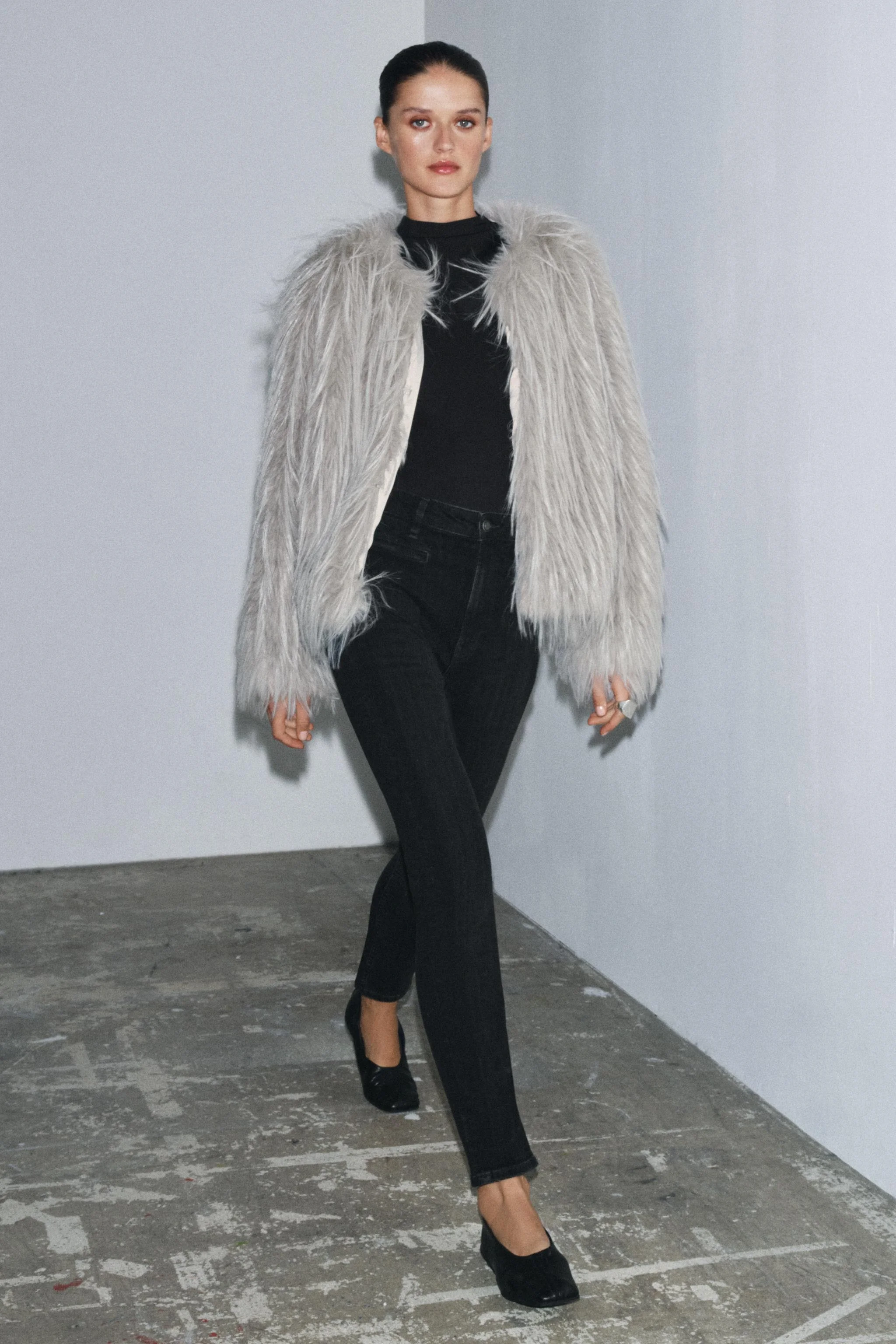 شلوار جین جذب کمر بلند ZW COLLECTION