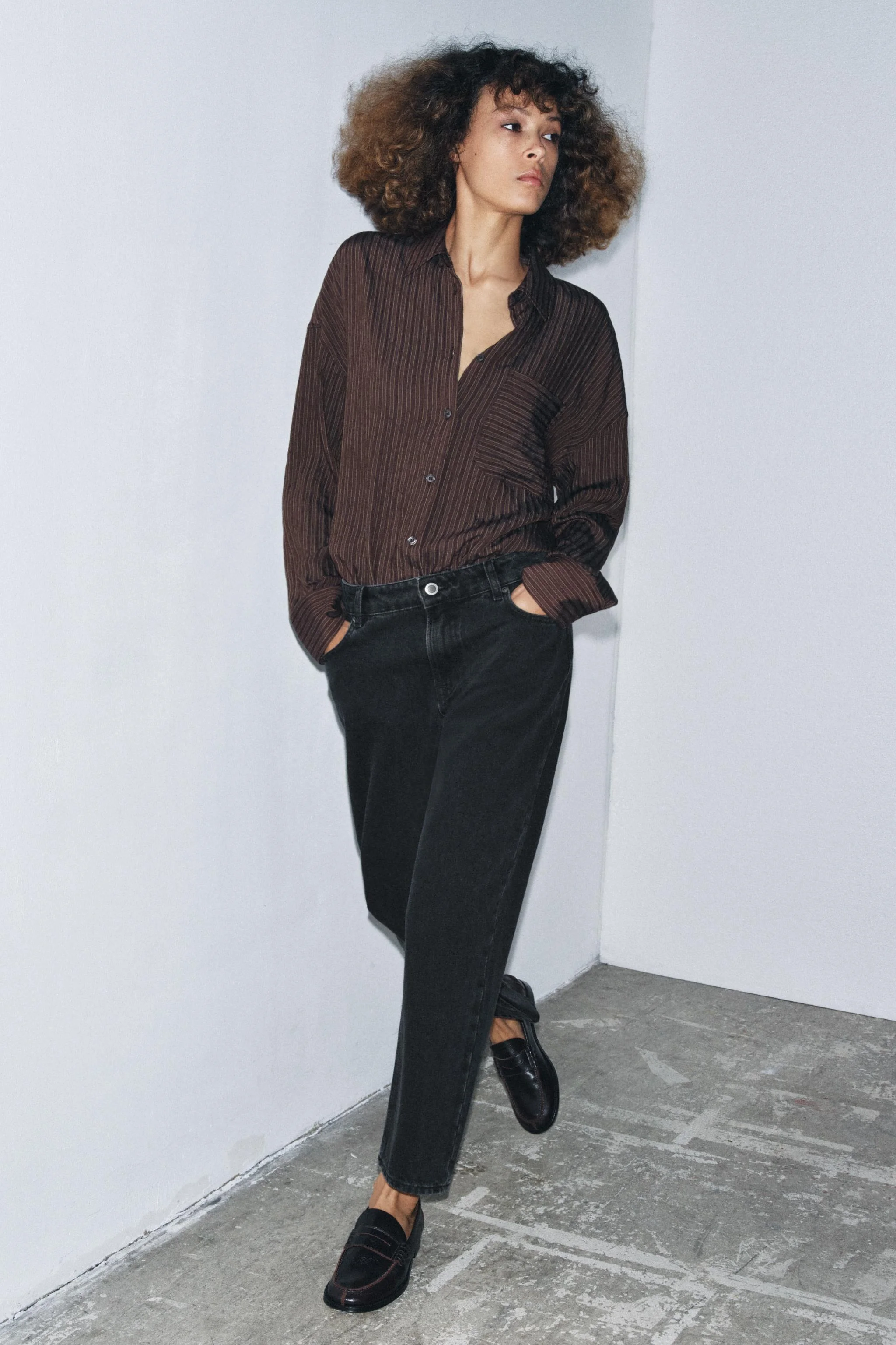 شلوار جین راسته فاق متوسط ZW COLLECTION