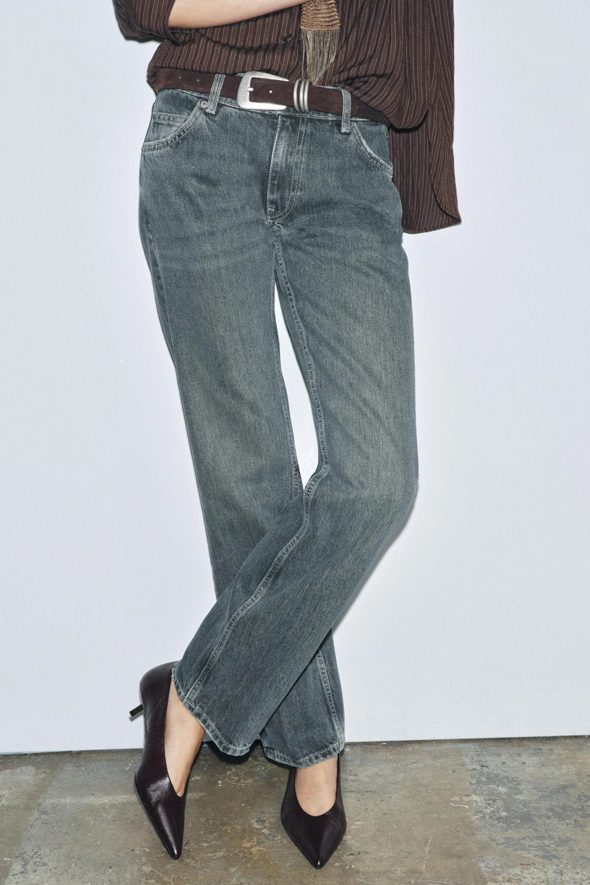 شلوار جین راسته فاق کوتاه ZW COLLECTION