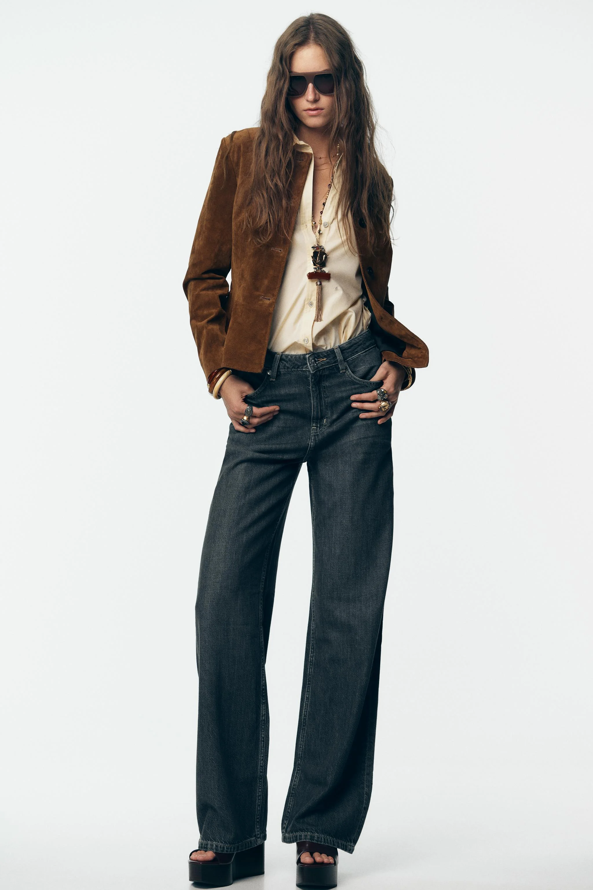 شلوار جین راسته فاق بلند Z1975 شلوار جین راسته فاق بلند Z1975