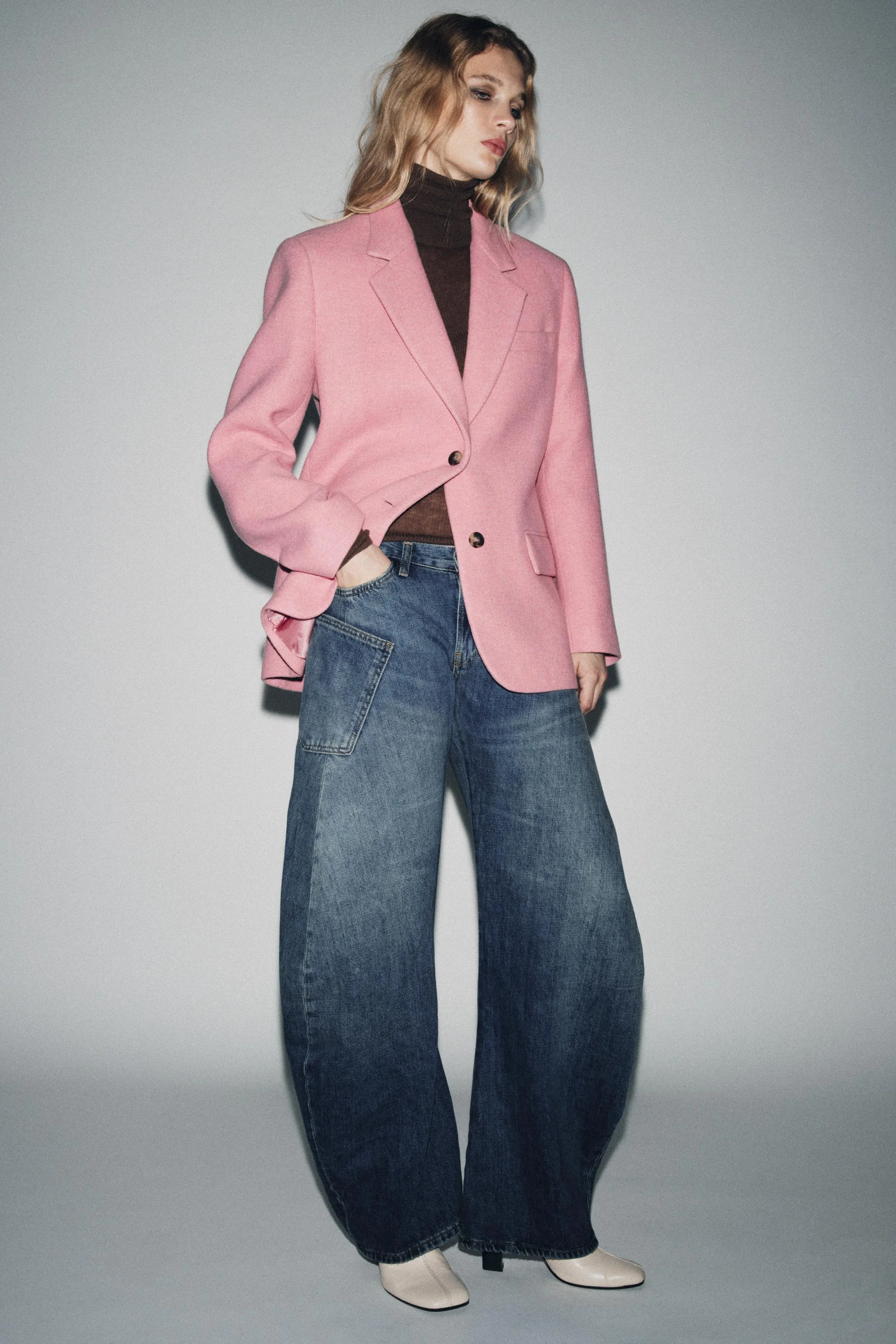 شلوار جین فاق کوتاه ZW COLLECTION