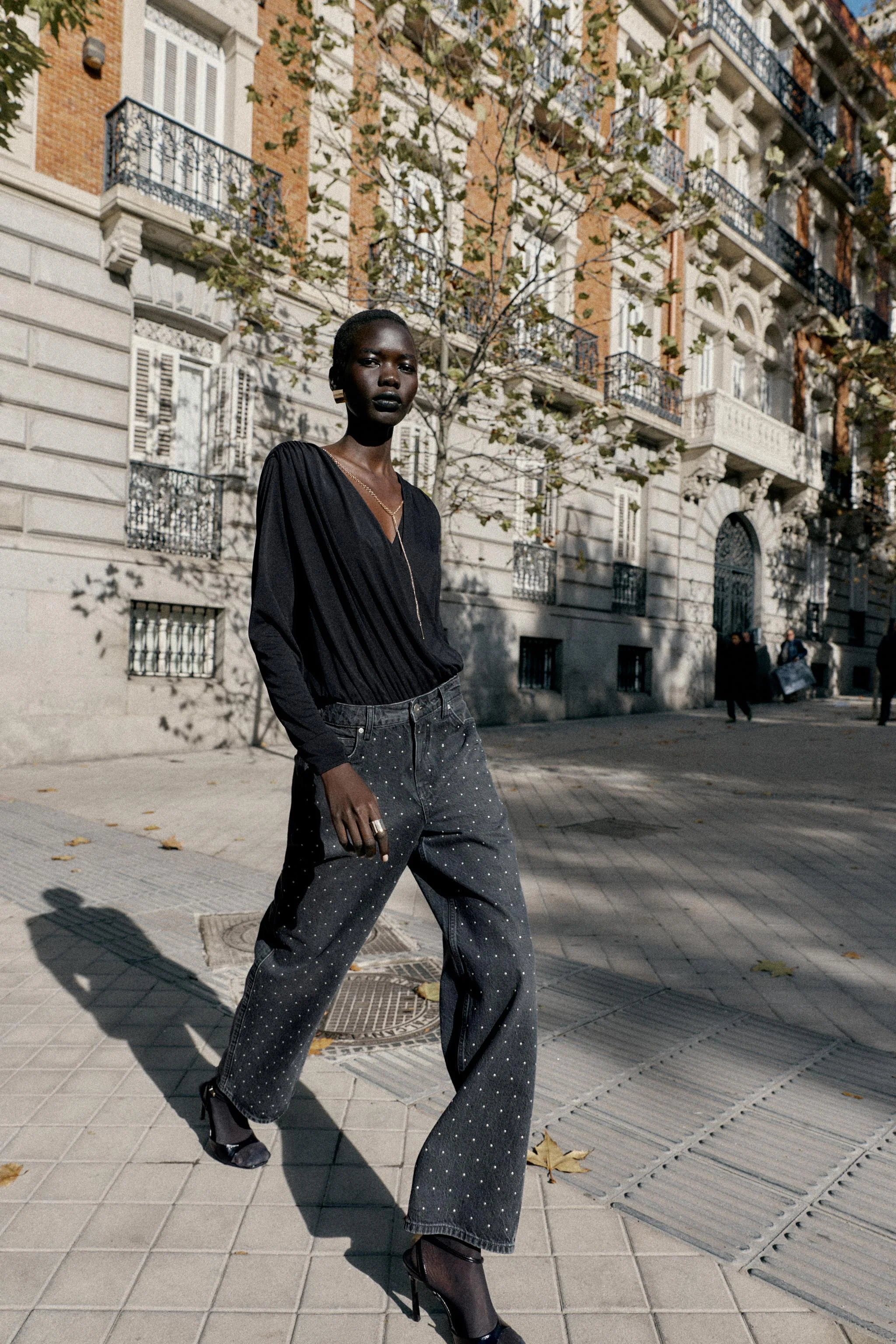 شلوار جین راسته گشاد فاق بلند مدل Z1975