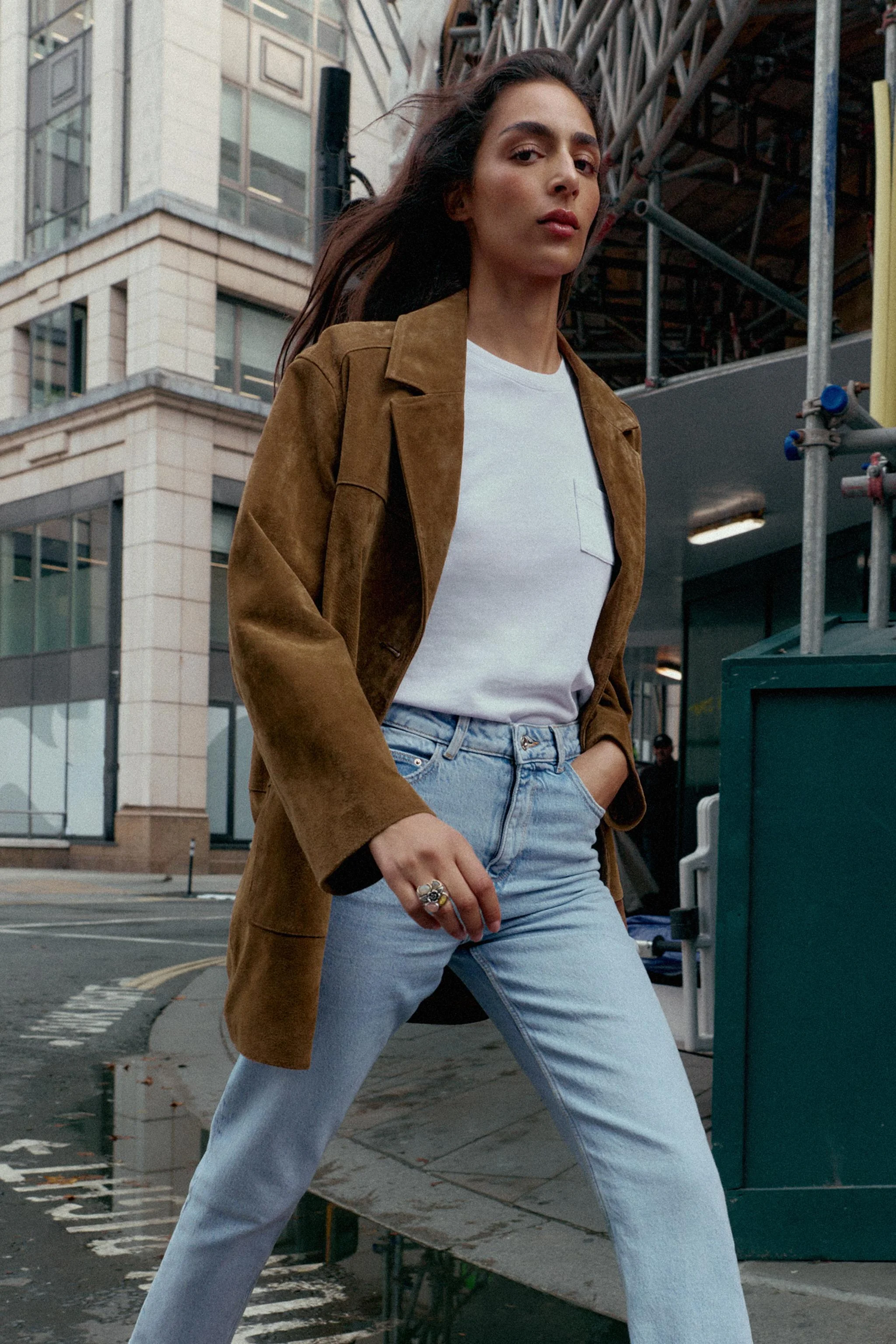 شلوار جین فاق بلند مدل مام فیت راحت شلوار جین فاق بلند مدل مام فیت راحت