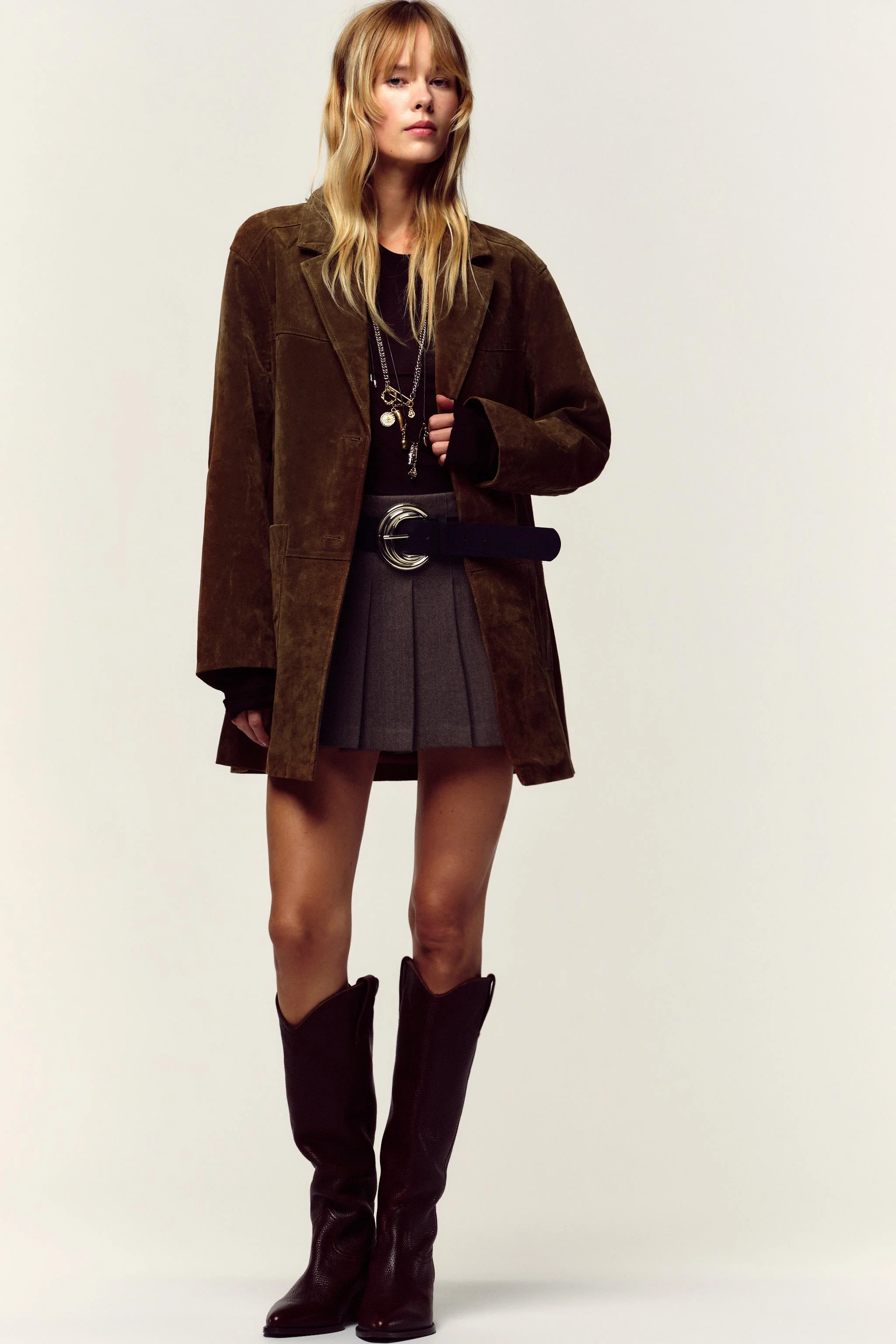 دامن شلواری پلیسه دار با کمربند دامن شلواری پلیسه دار با کمربند