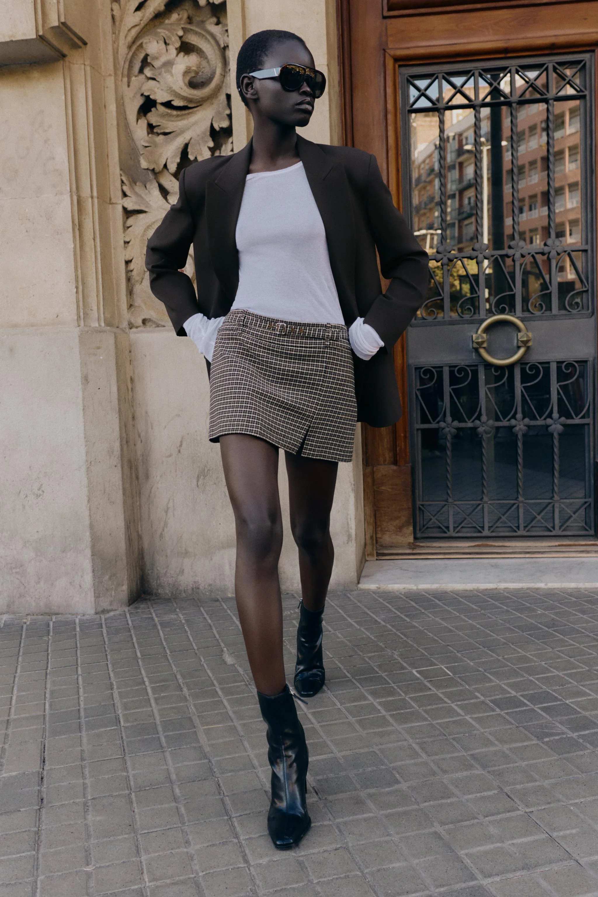 دامن شلواری طرح پا کلاغی با کمربند دامن شلواری طرح پا کلاغی با کمربند