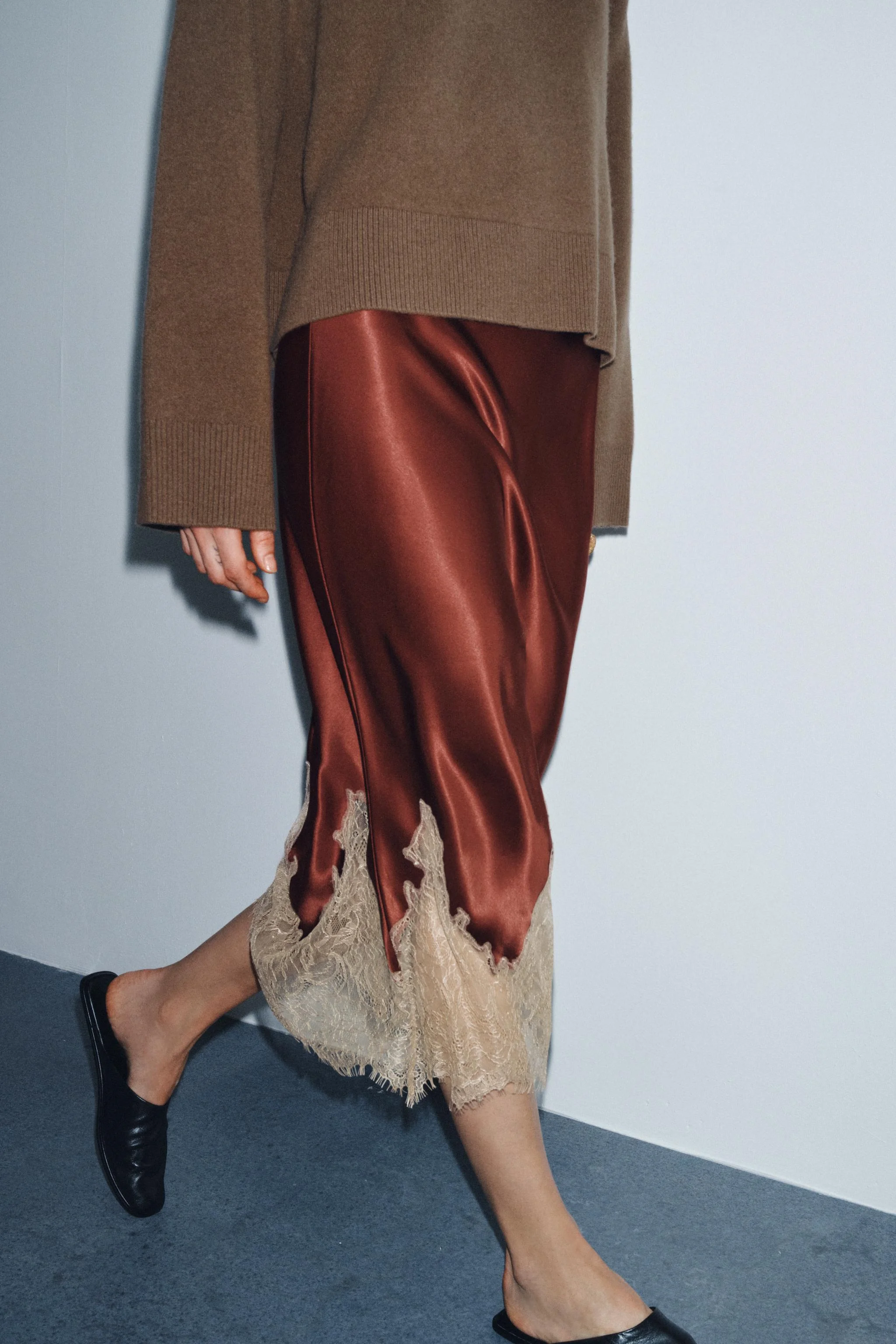 دامن ساتن ZW COLLECTION با توری متضاد دامن ساتن ZW COLLECTION با توری متضاد