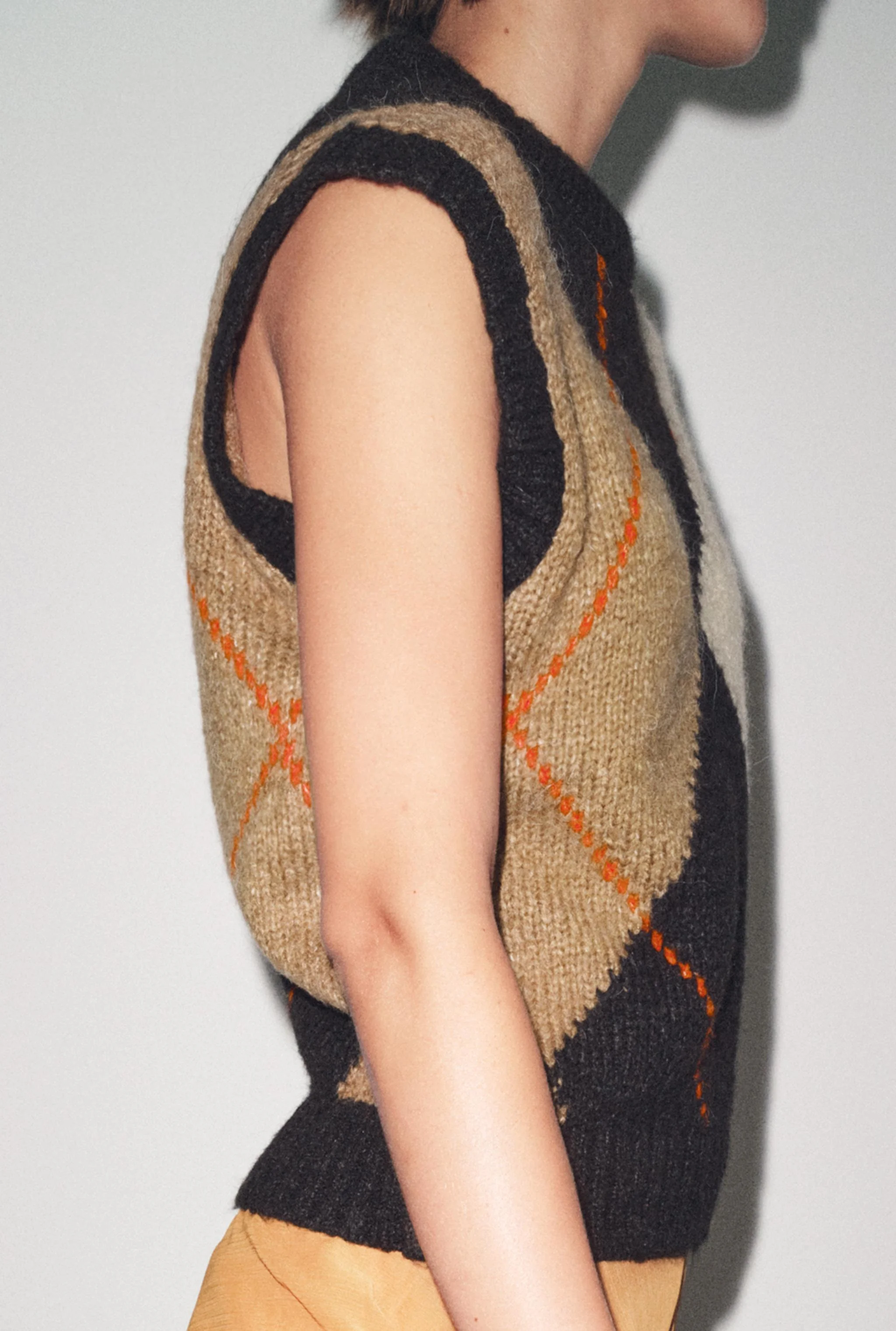 جلیقه بافتنی طرح لوزی