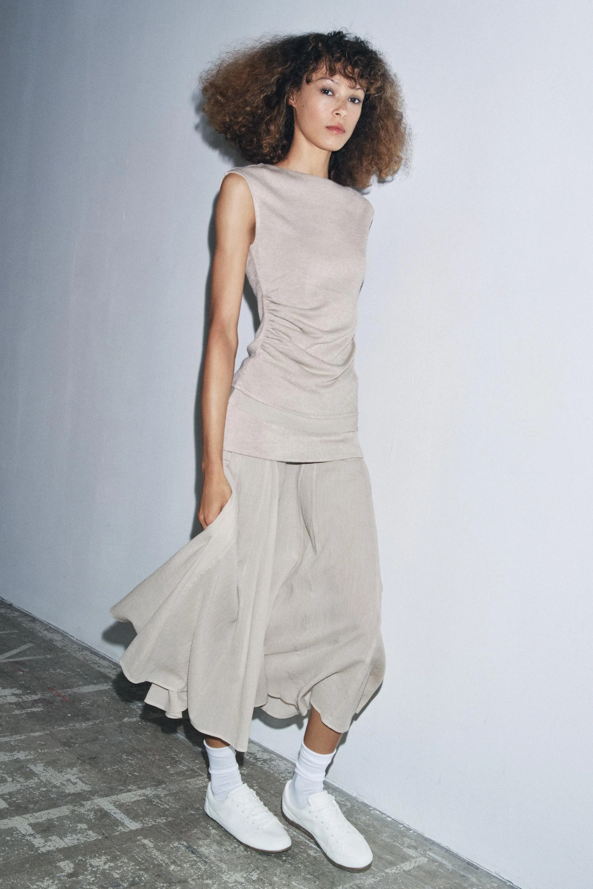 دامن میدی با کنتراست ملایم