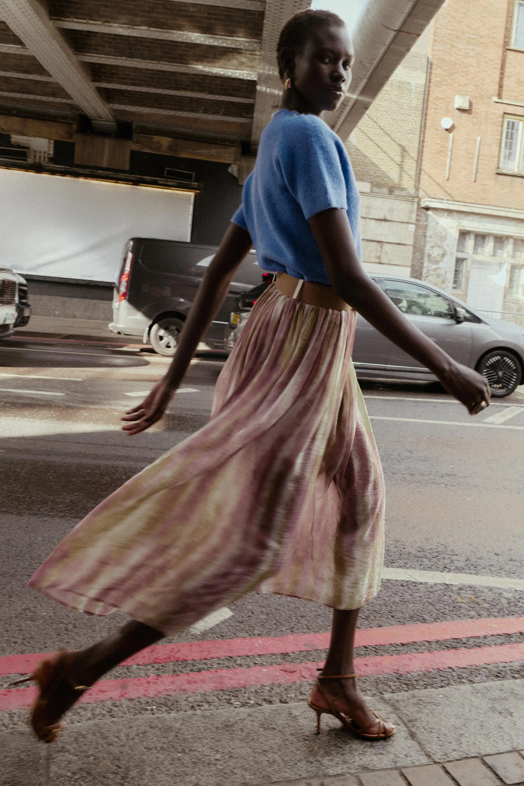 دامن میدی طرح‌دار با کمربند