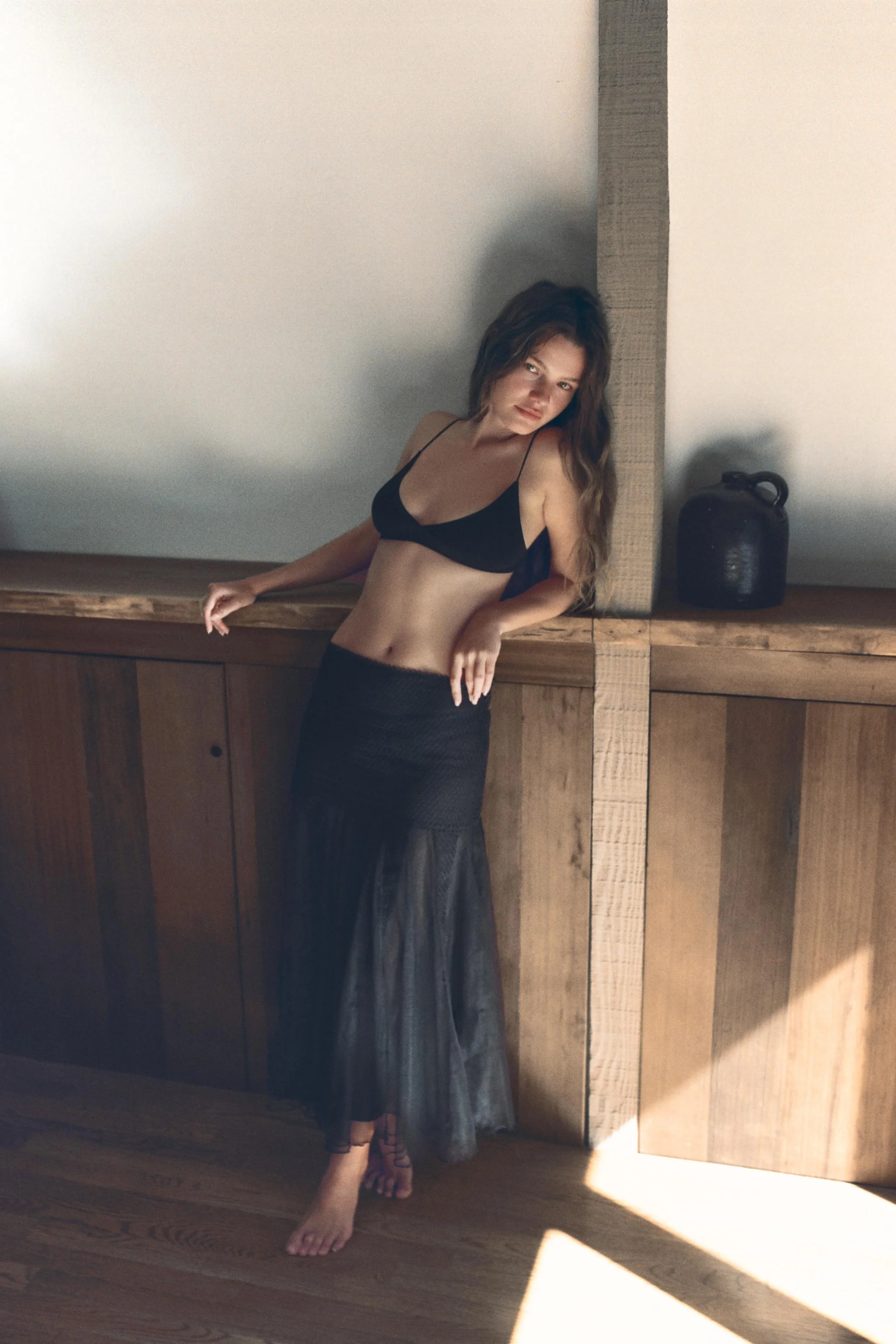 دامن میدی با کمر متوسط و توری گیپور ترکیبی