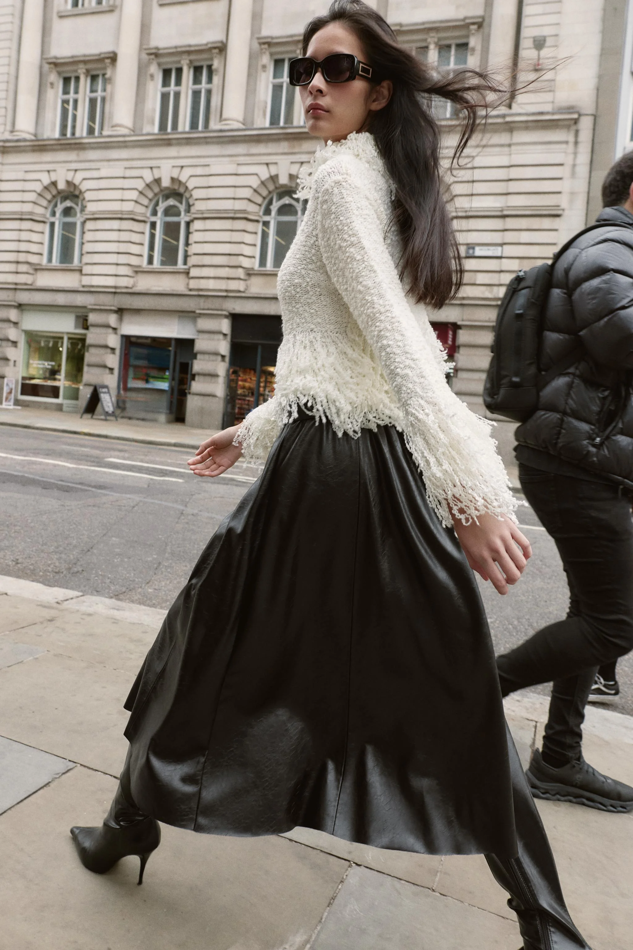 دامن میدی چرمی مصنوعی با کمربند