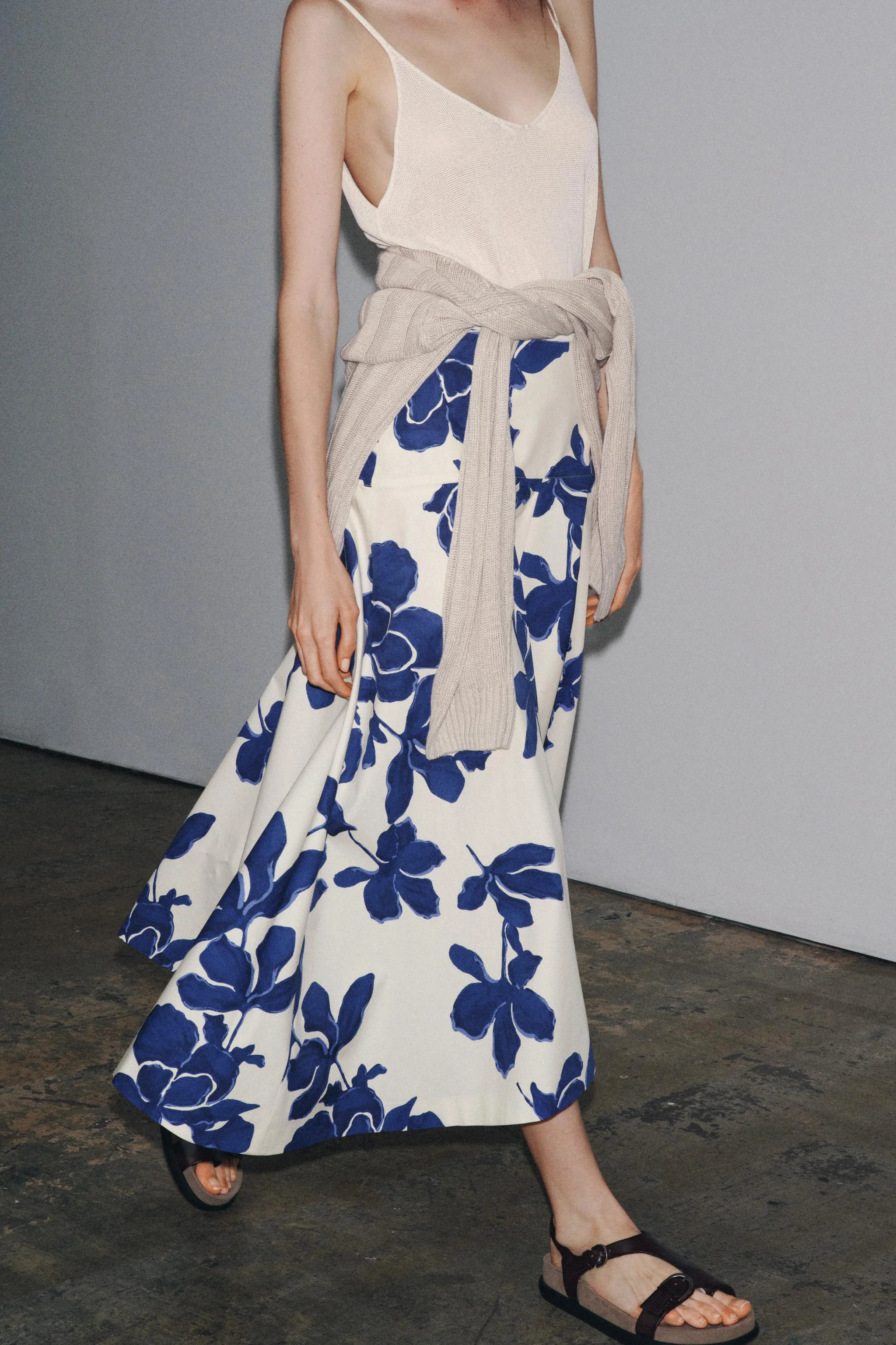 دامن میدی طرح گل زنانه ZW COLLECTION دامن میدی طرح گل زنانه ZW COLLECTION