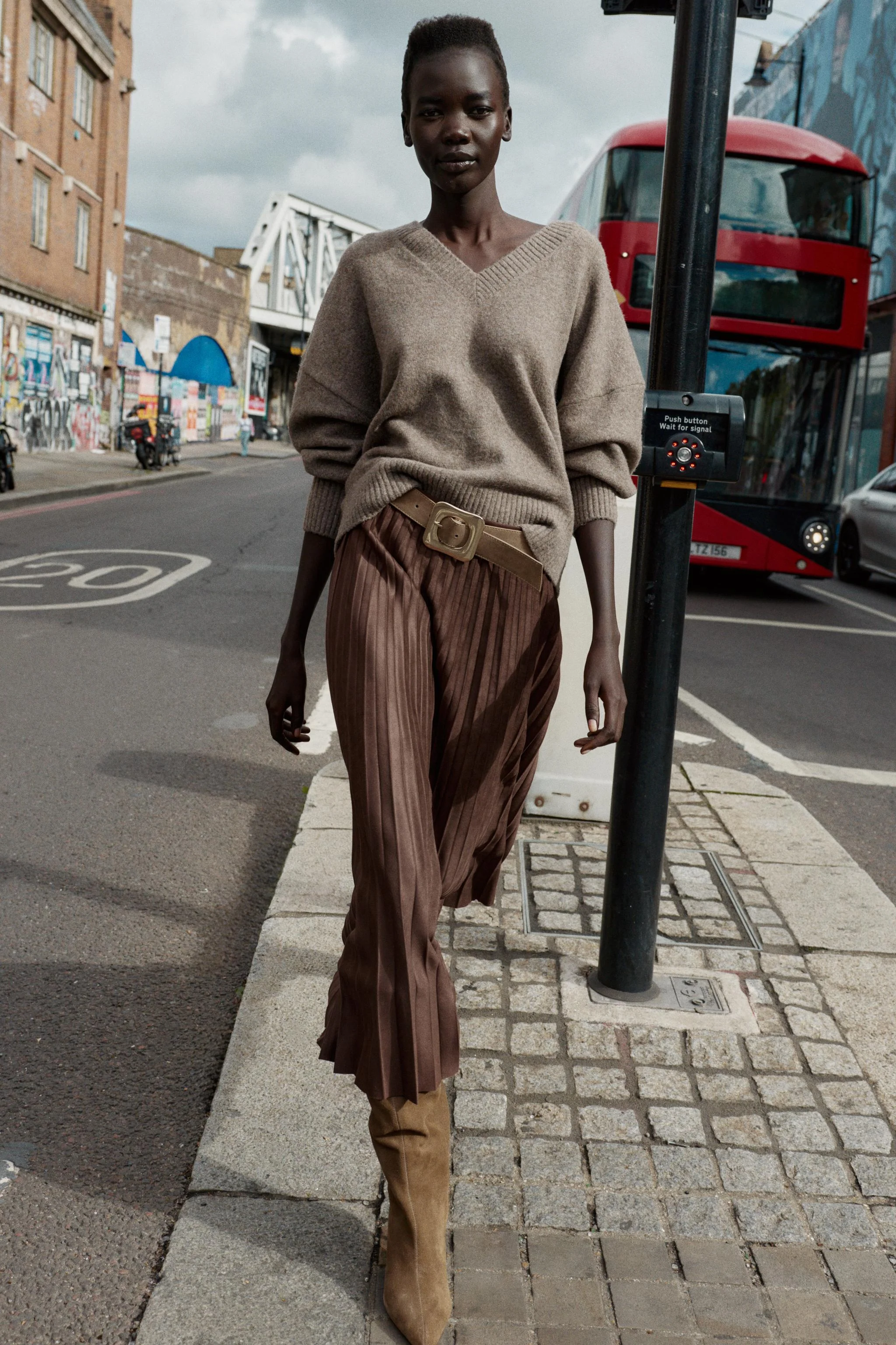 دامن میدی پلیسه با کمربند طرح جیر