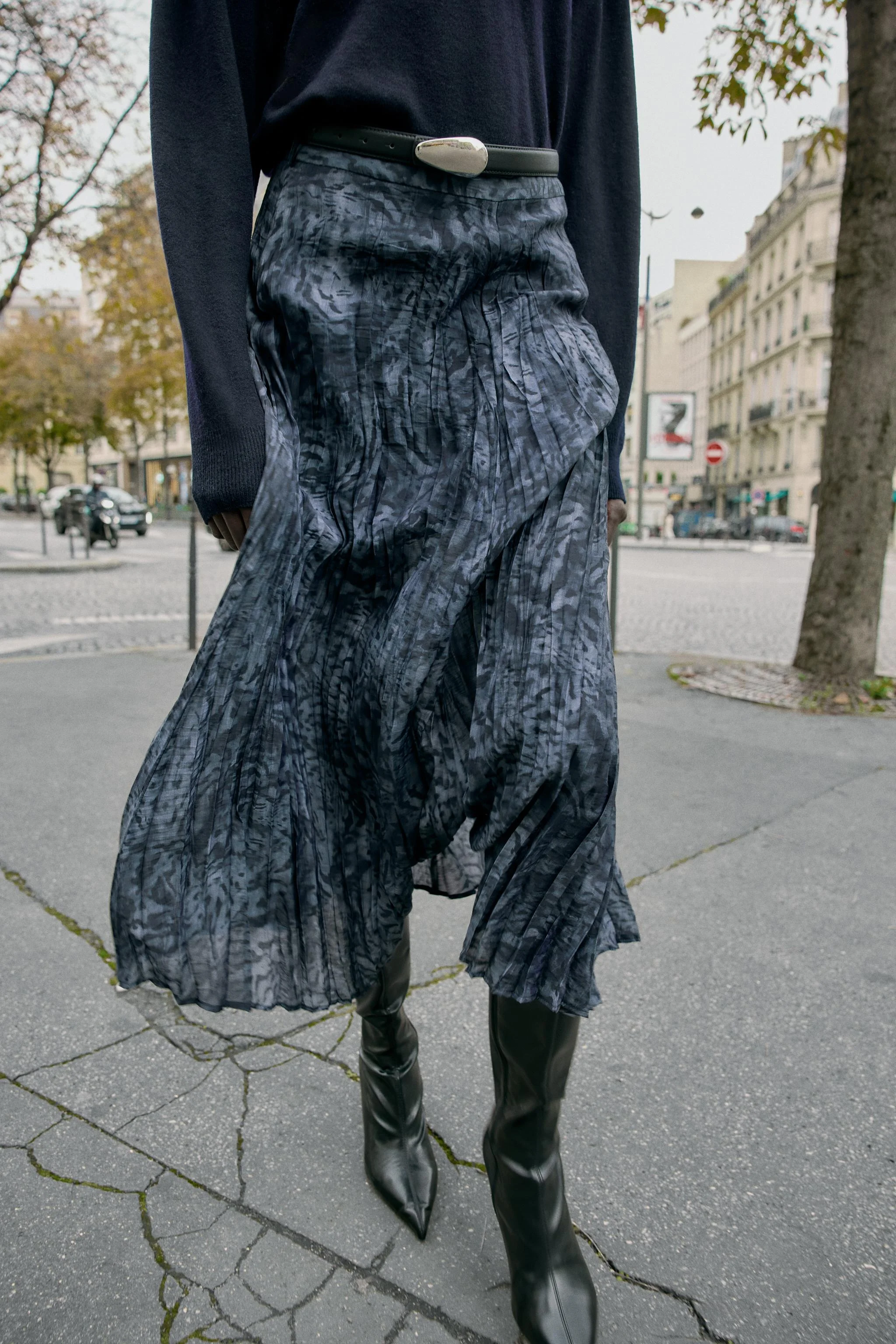 دامن میدی طرحدار با کمربند دامن میدی طرحدار با کمربند