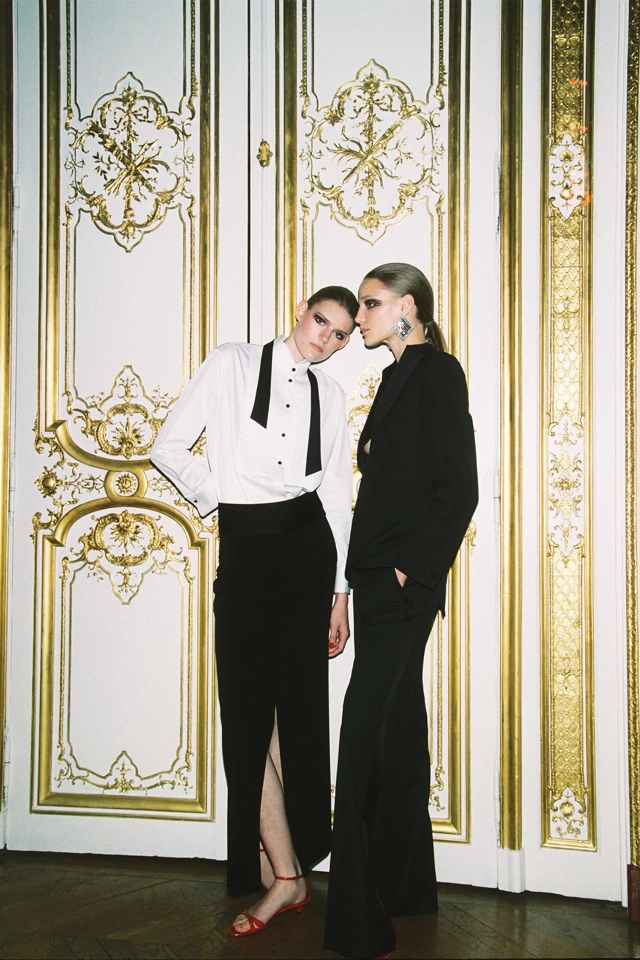 دامن بلند نسخه محدود ZW COLLECTION به همراه کمربند پهن دامن بلند نسخه محدود ZW COLLECTION به همراه کمربند پهن