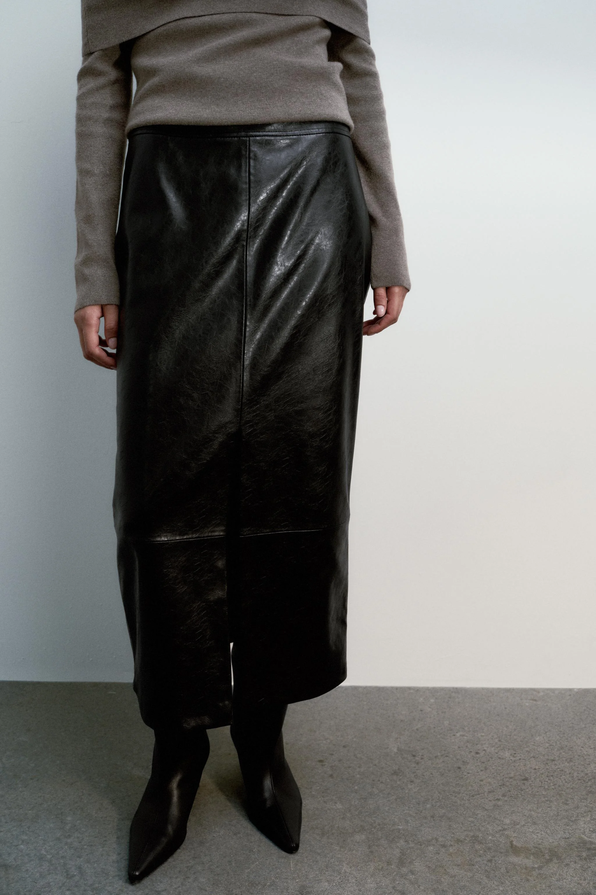 دامن میدی چرم مصنوعی دامن میدی چرم مصنوعی