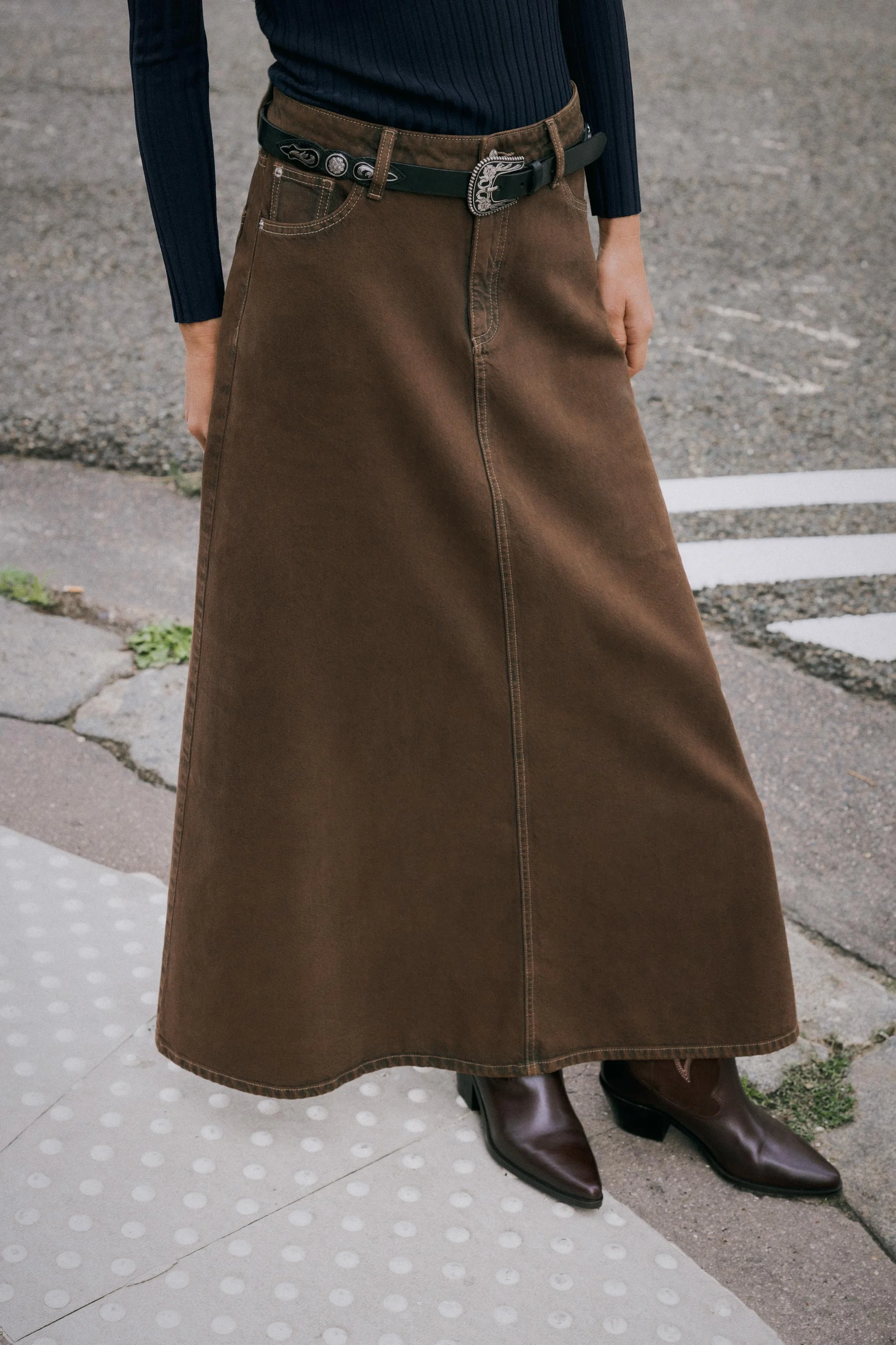 دامن میدی طبقاتی جین Z1975 دامن میدی طبقاتی جین Z1975