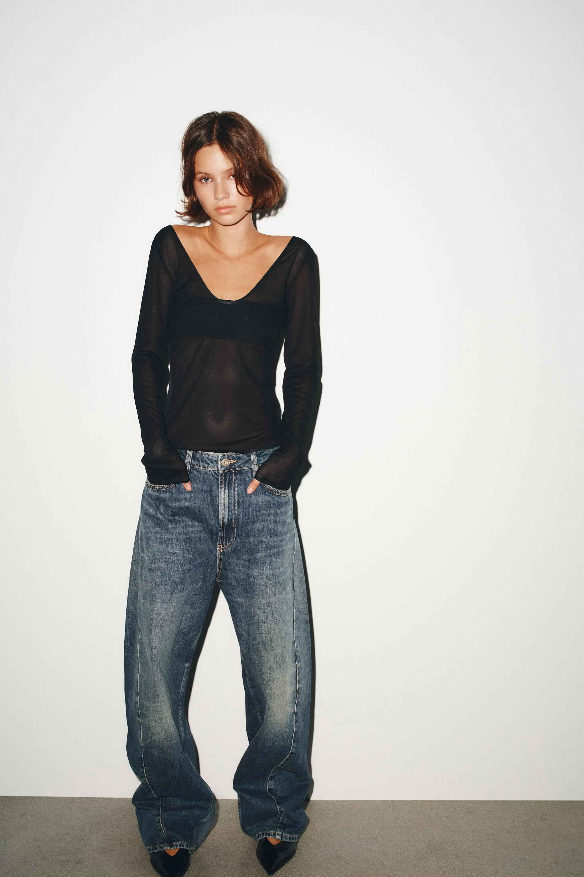 تاپ آستین بلند نیمه شفاف