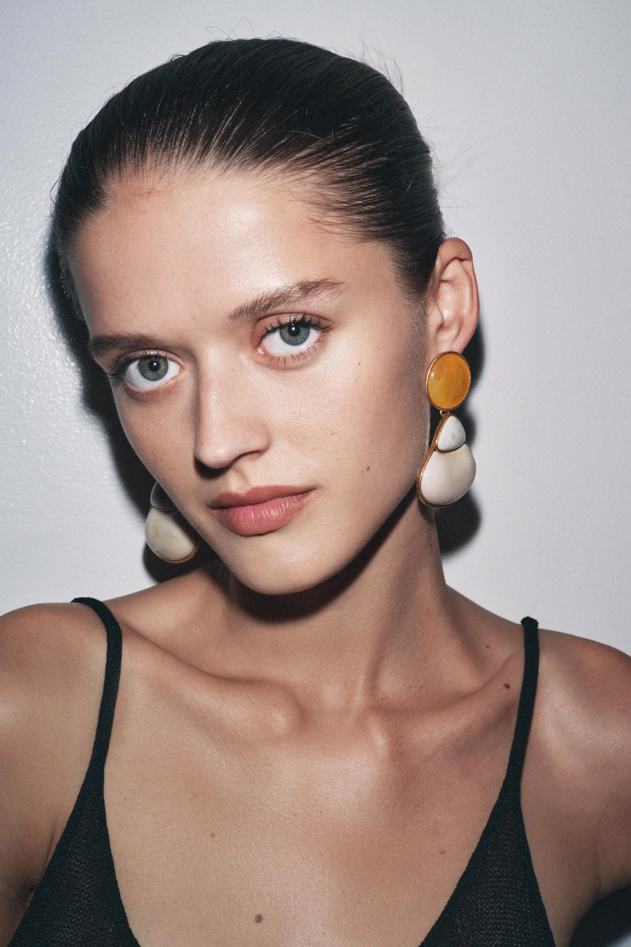 گوشواره های سنگی