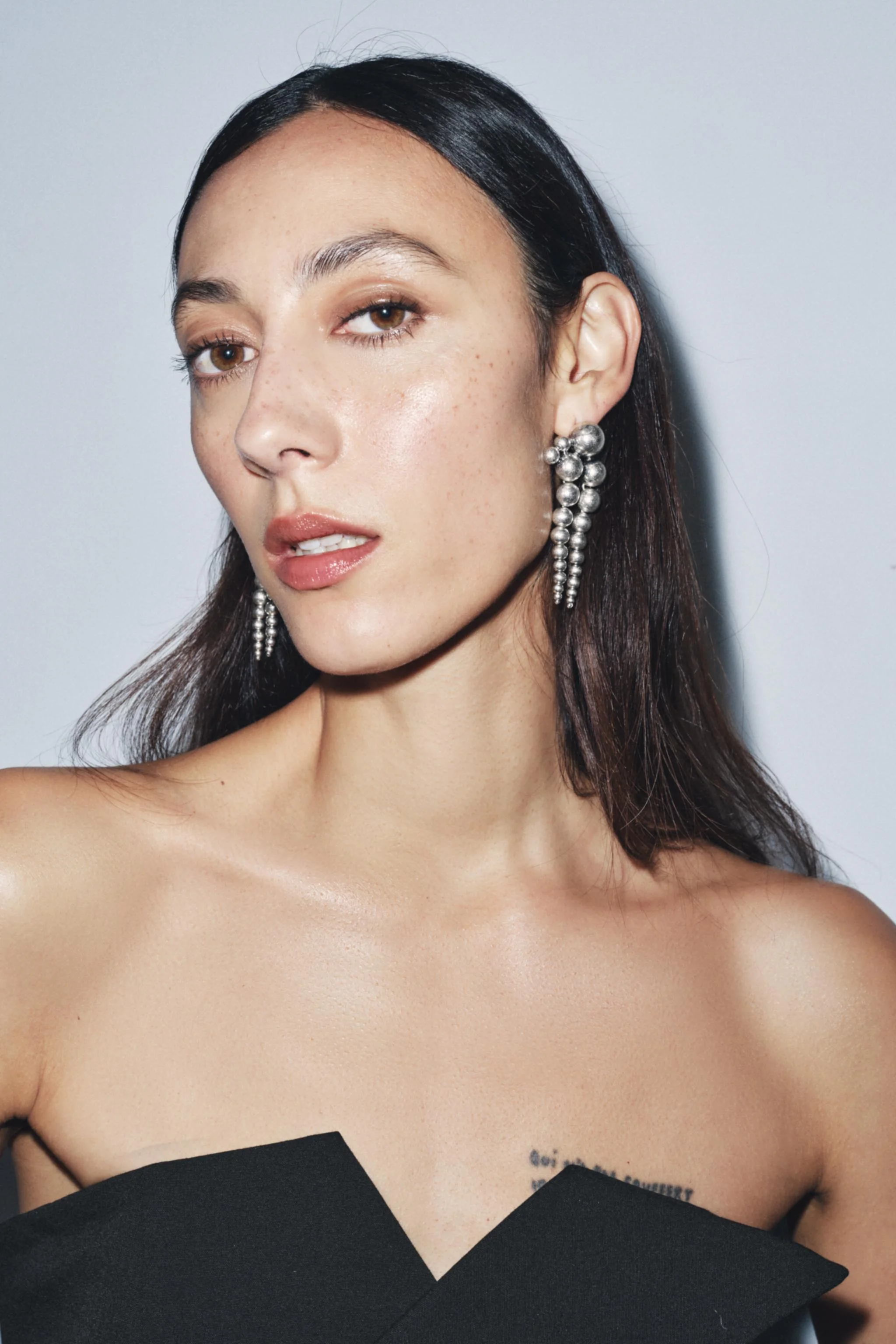 گوشواره آویز توپی فلزی