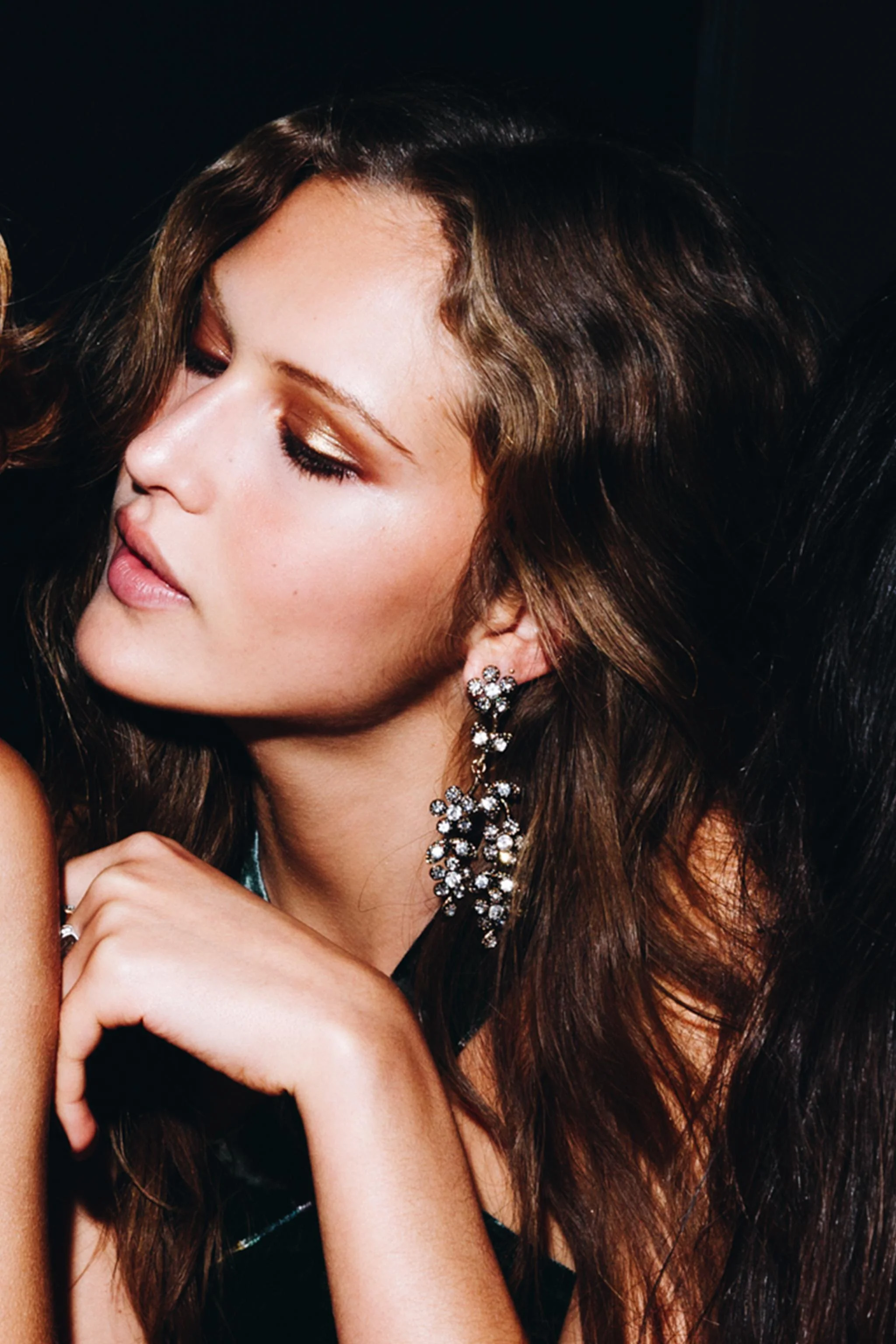 گوشواره های آبشاری طرح گل با جواهرات گوشواره های آبشاری طرح گل با جواهرات