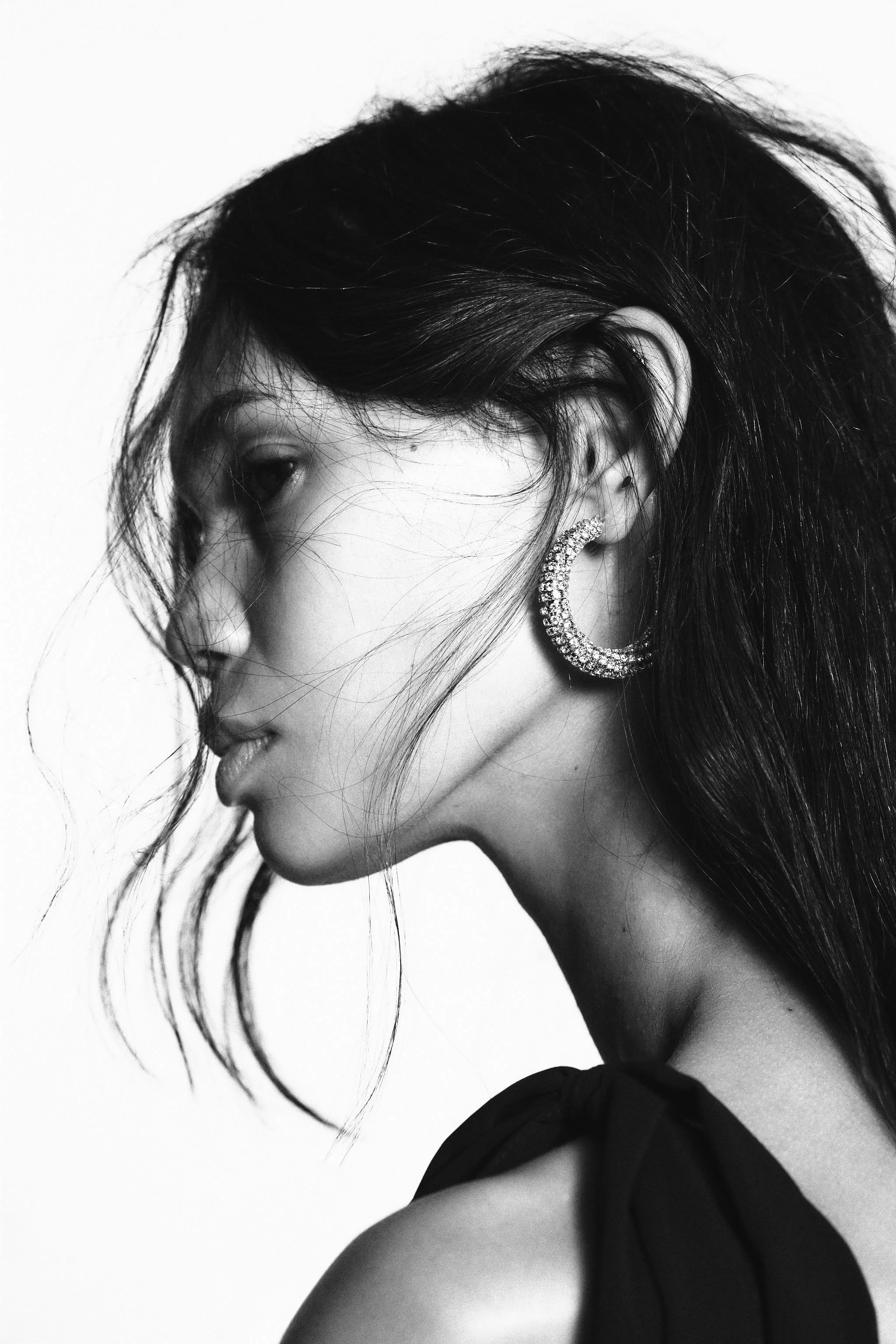 گوشواره های حلقه ای نگین دار