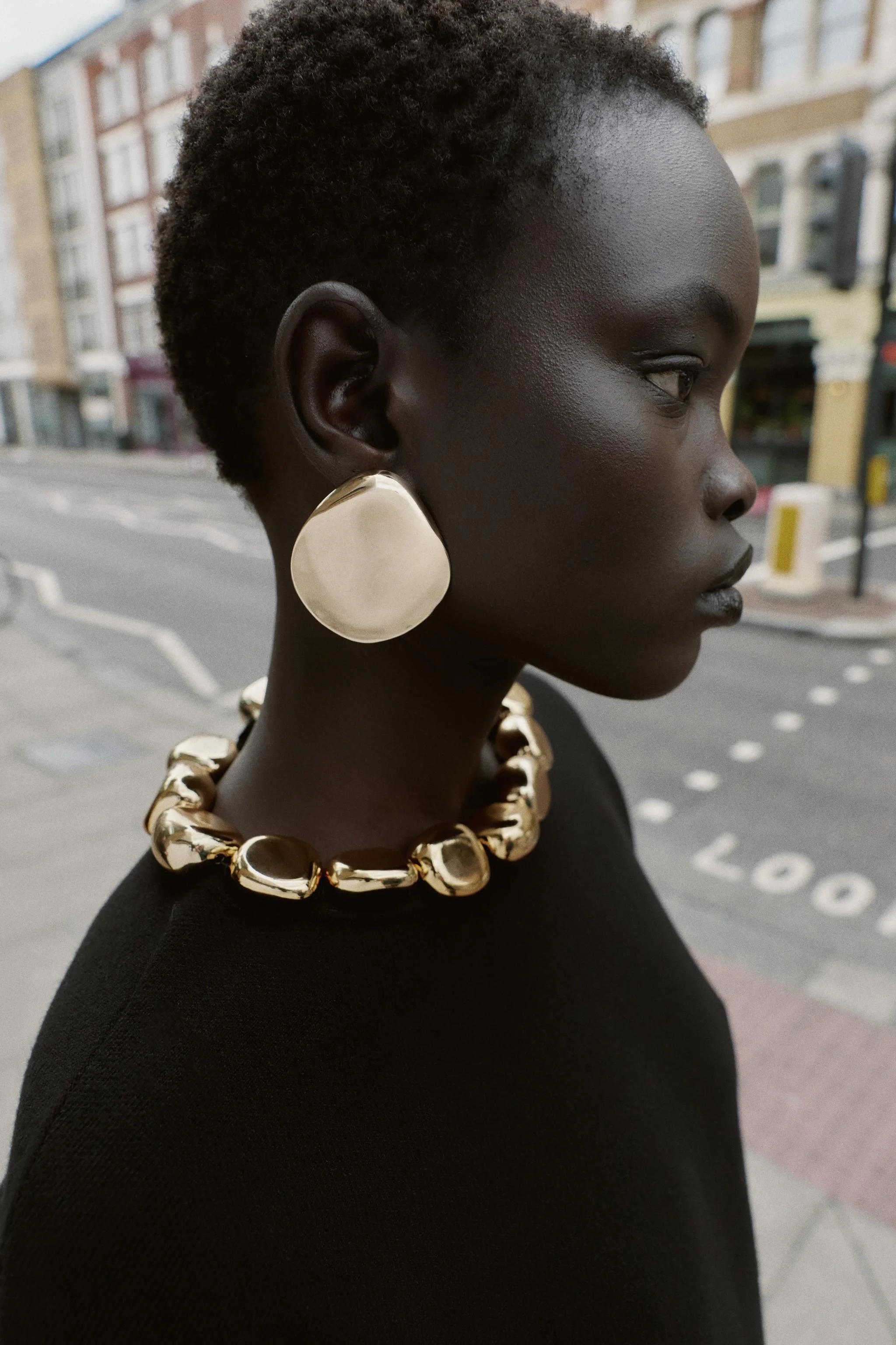 گوشواره های فلزی ماکسی طرح ورقه ای نامنظم