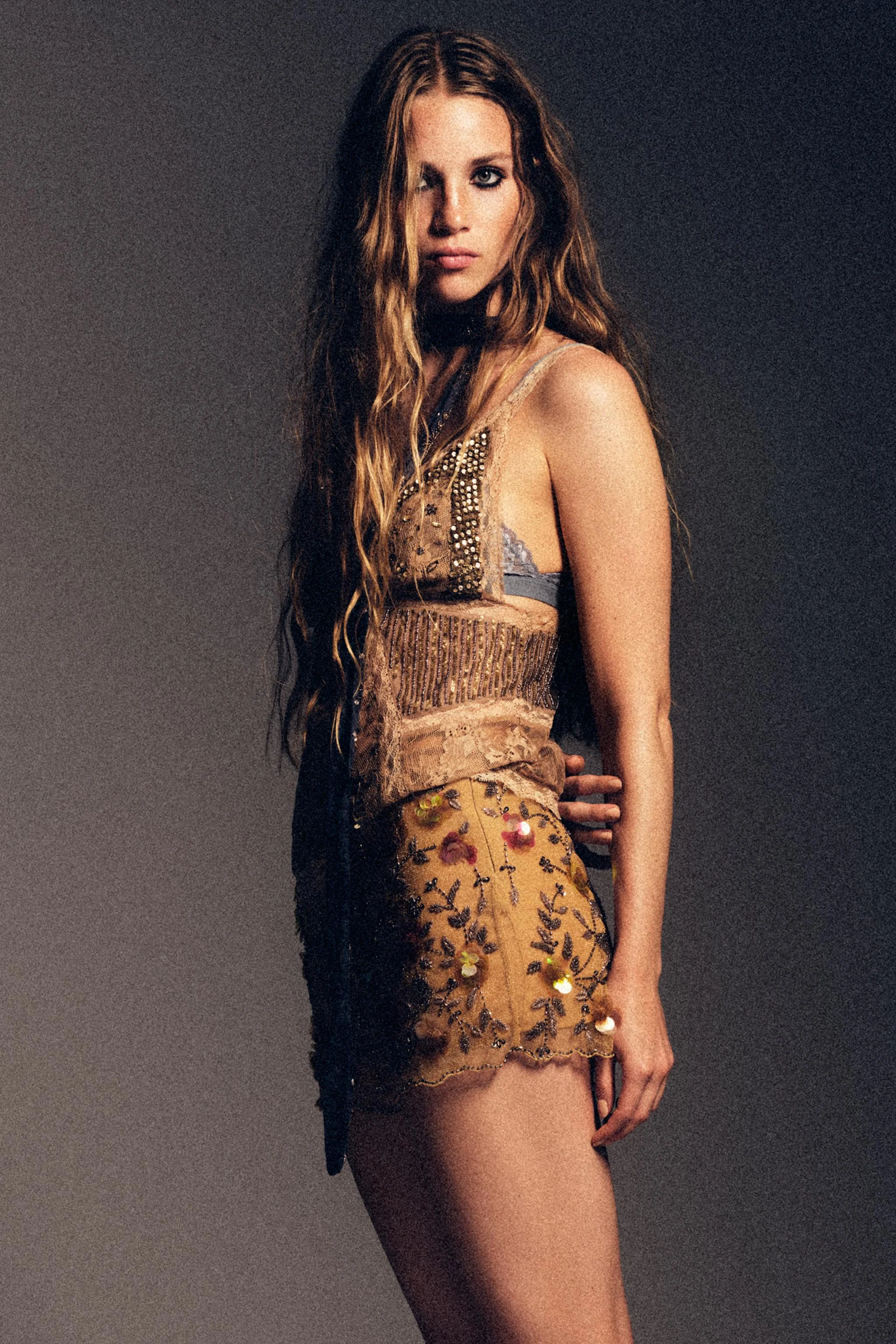 تاپ گیپور و پولک دوزی شده نسخه محدود