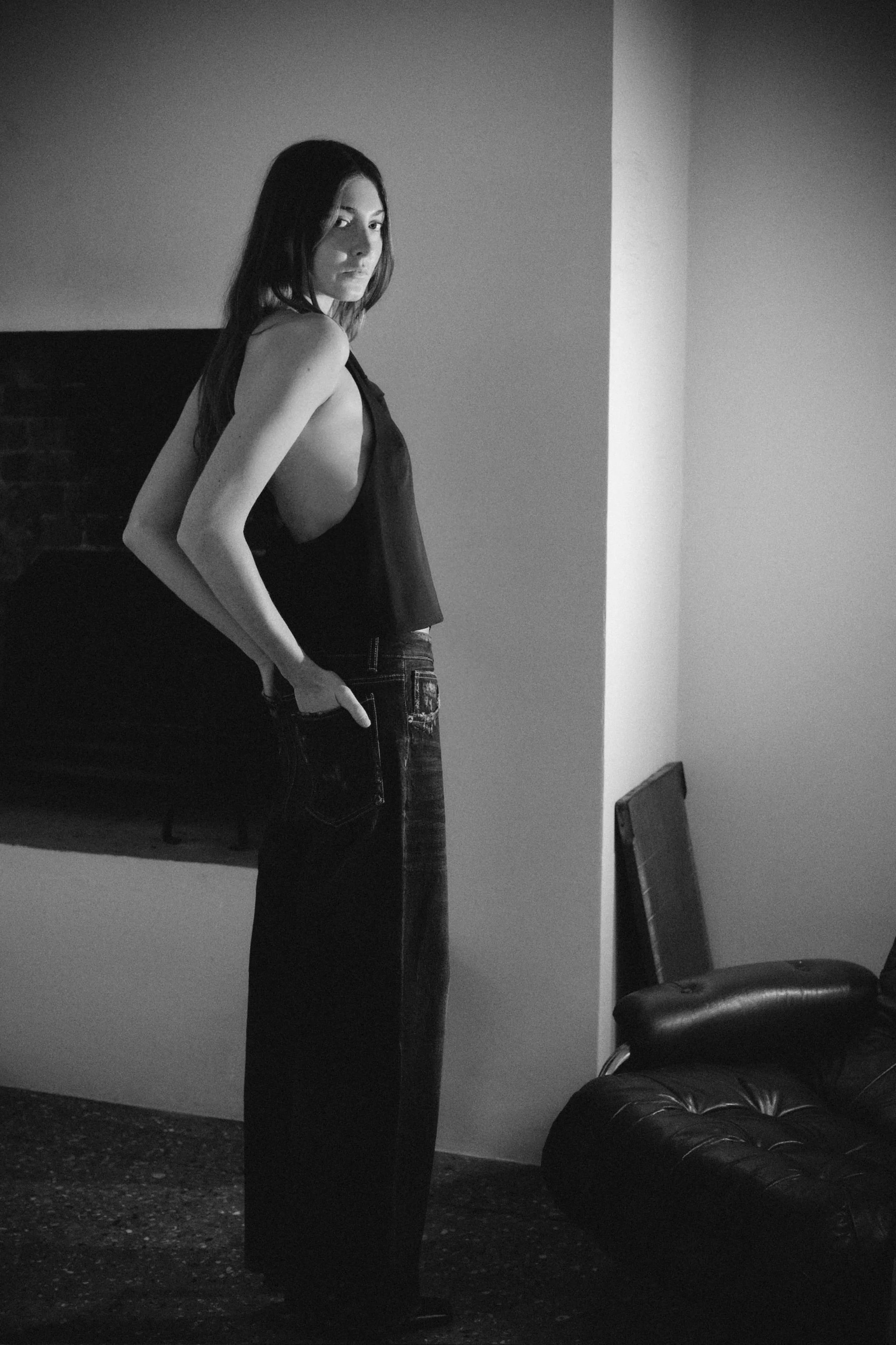 تاپ جلیقه ای یقه هالتر با بند کمری جداشدنی