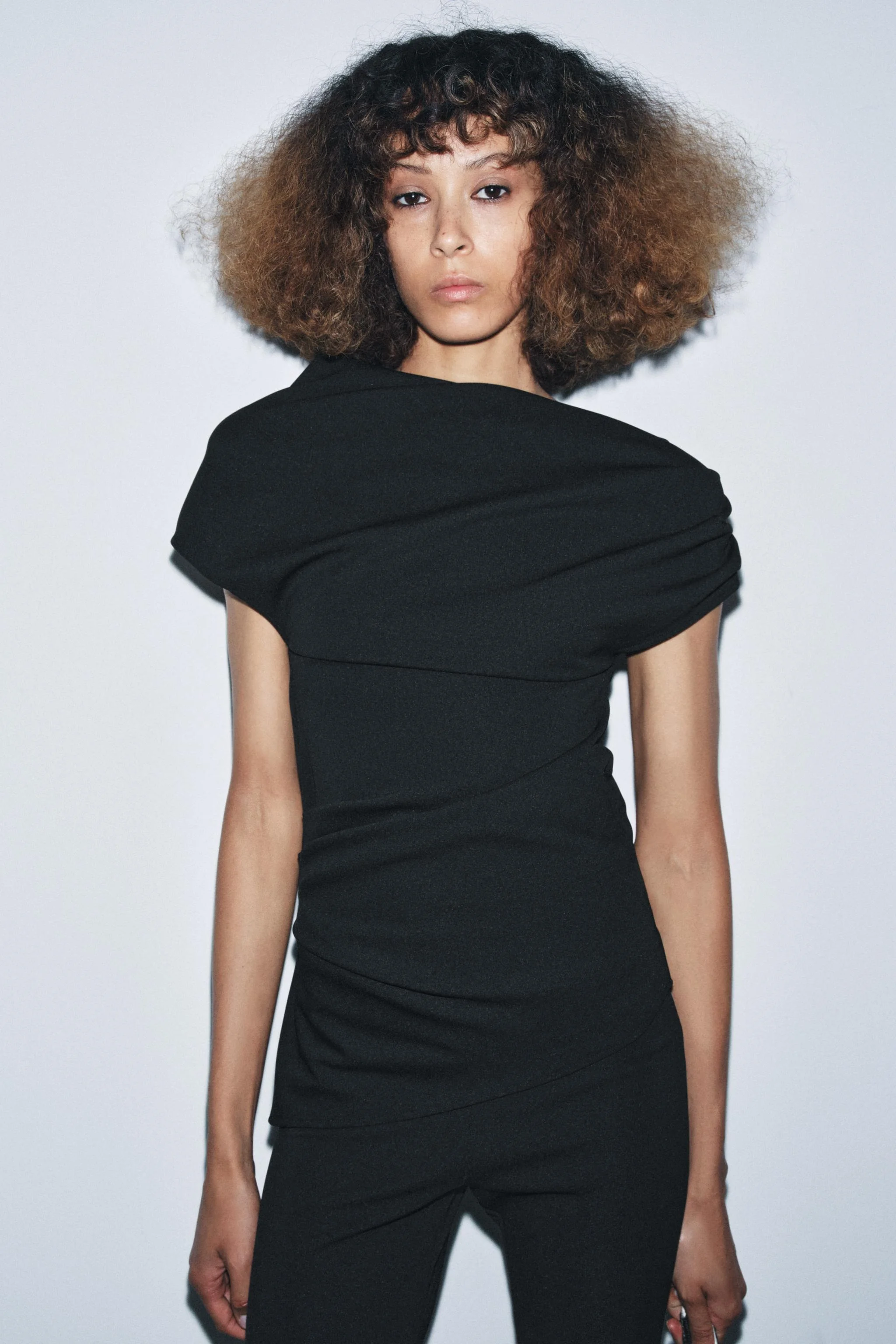 تاپ پلیسه نامتقارن