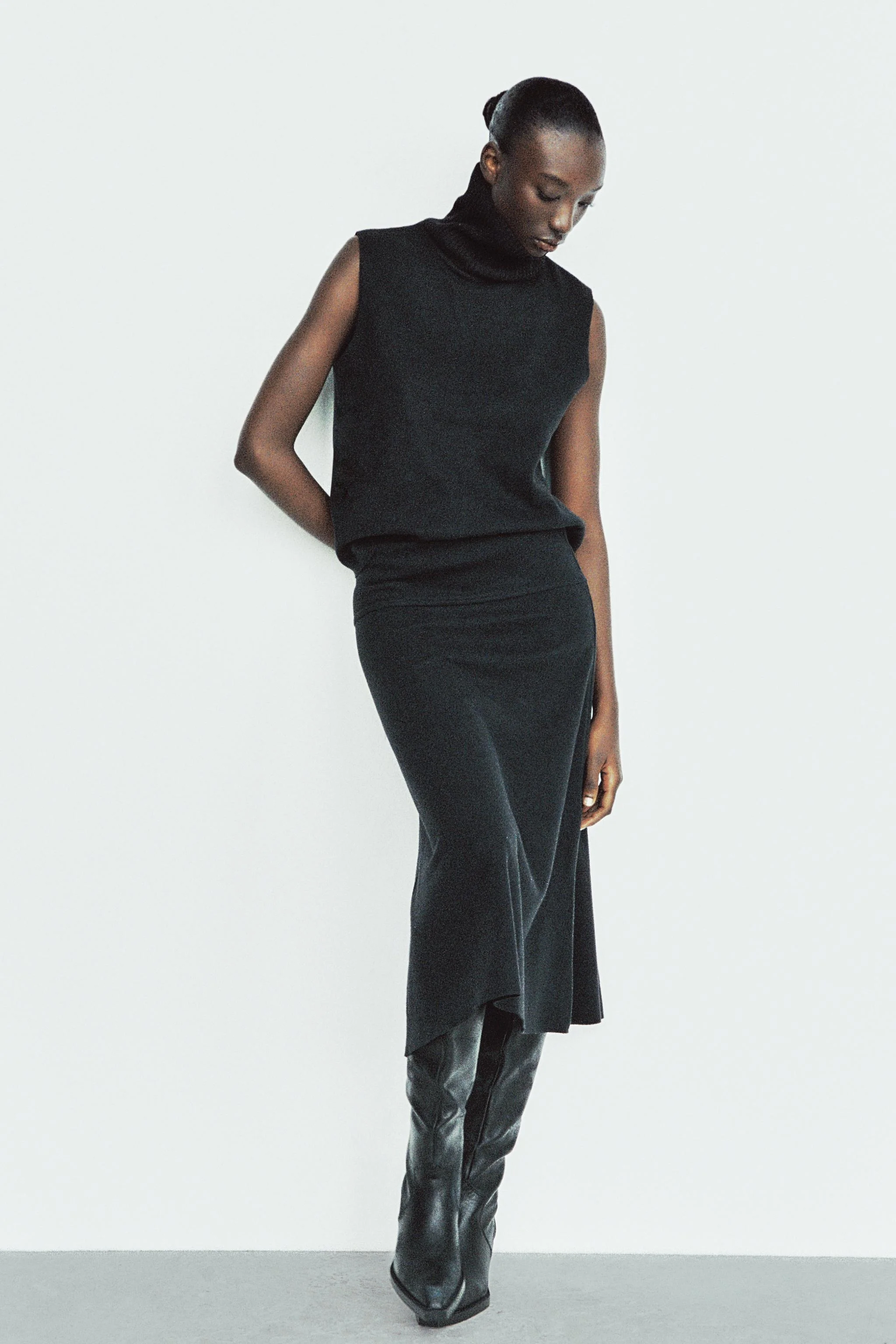 تاپ یقه اسکی نرم و بلند تاپ یقه اسکی نرم و بلند