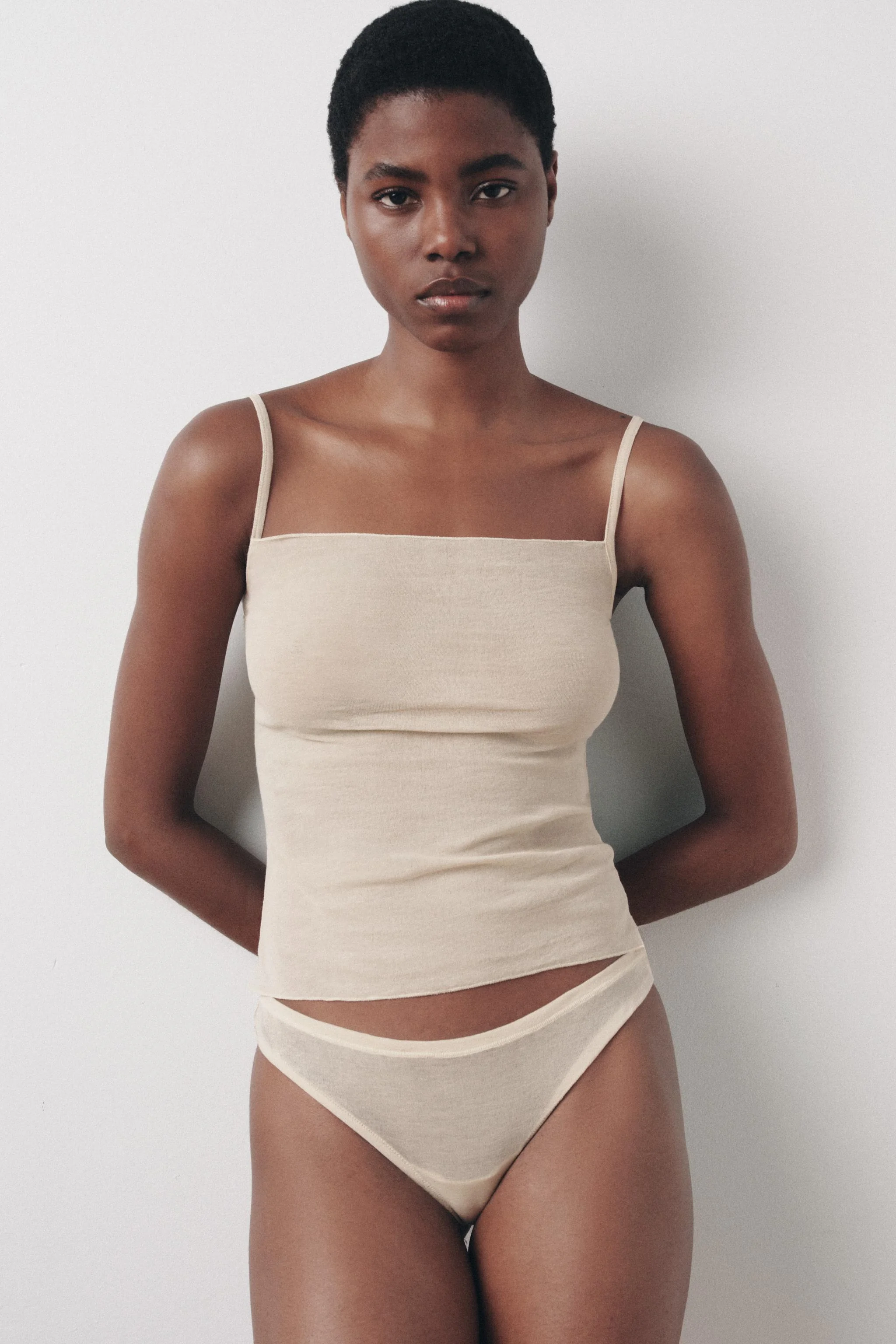 تاپ نرم بنددار