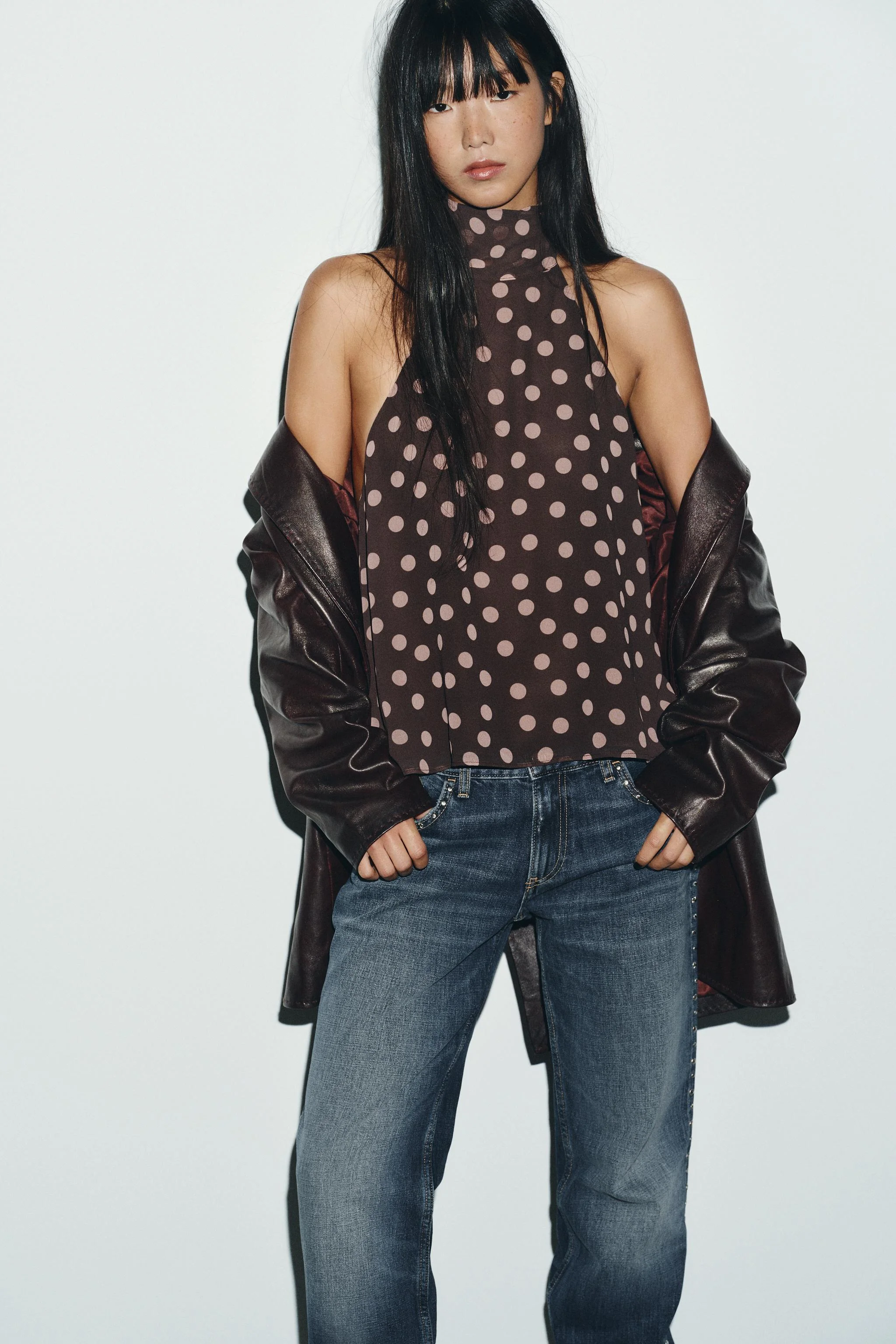 تاپ هالتر با جزئیات گره ای