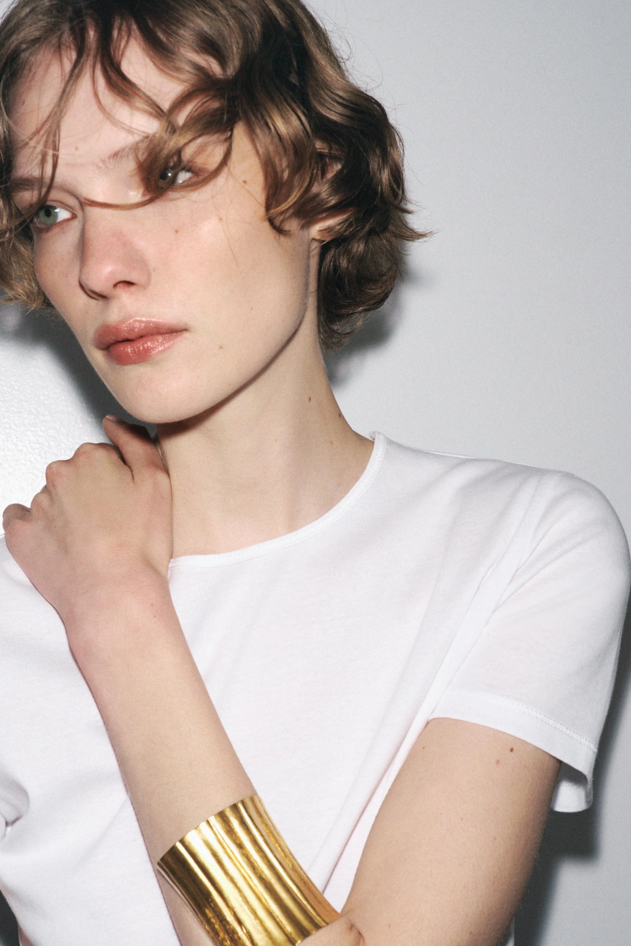 دستبند فلزی برجسته