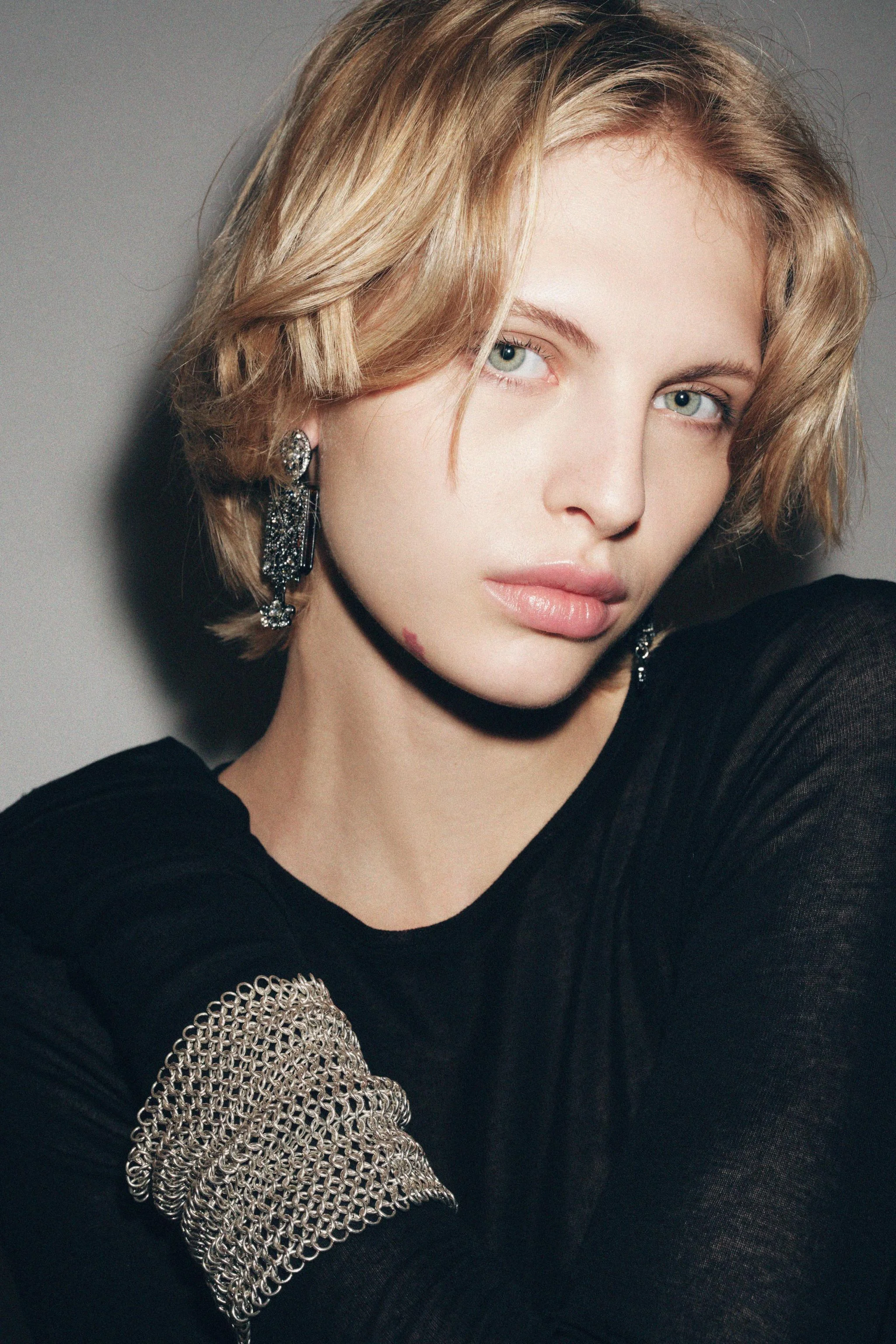 دستبند پهن فلزی