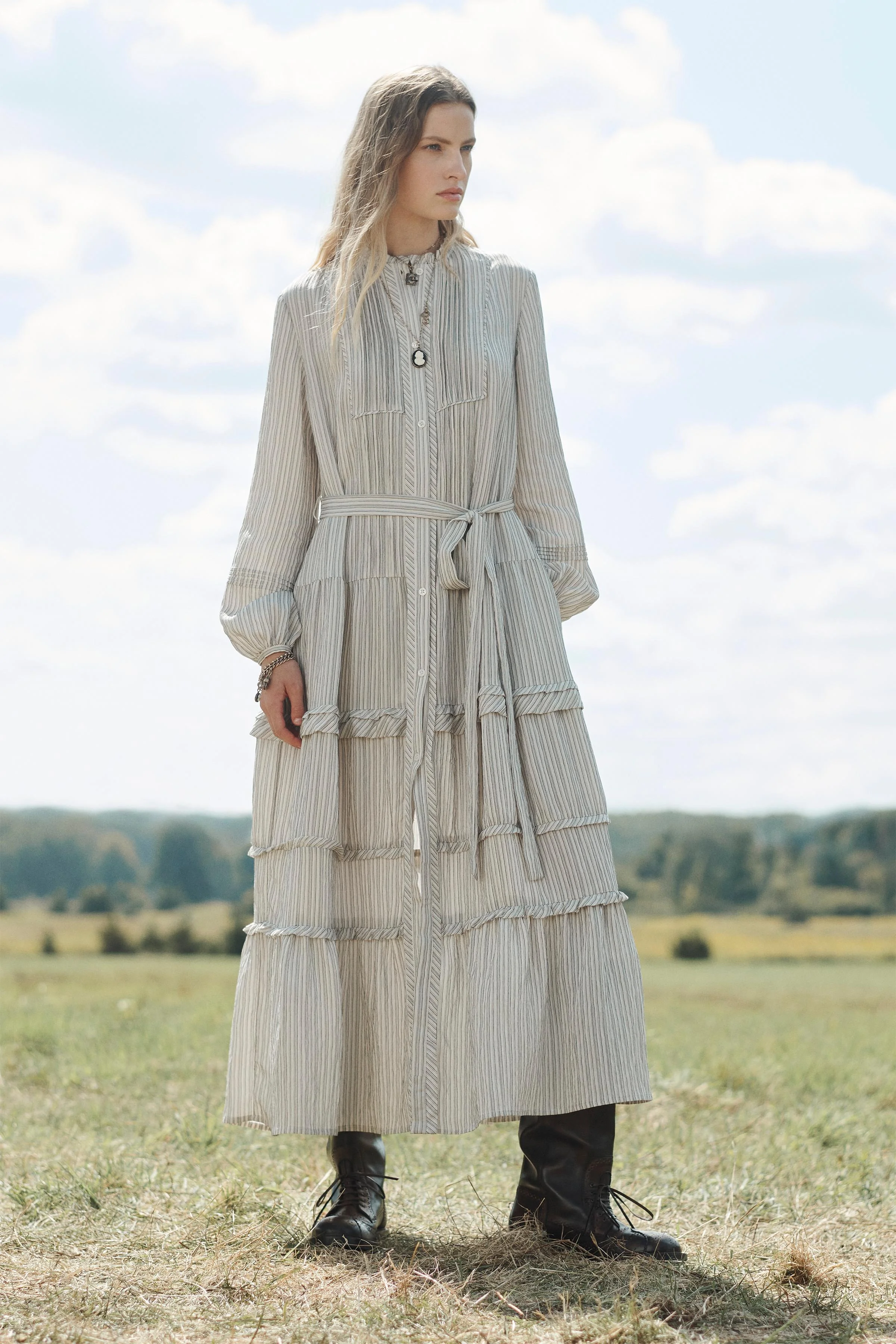 دستبند چند آویز نسخه محدود