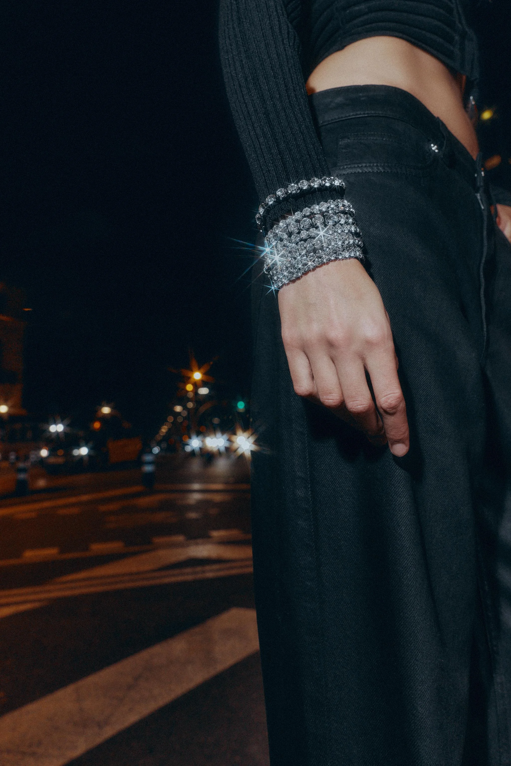 مجموعه دستبندهای کشی نگین دار